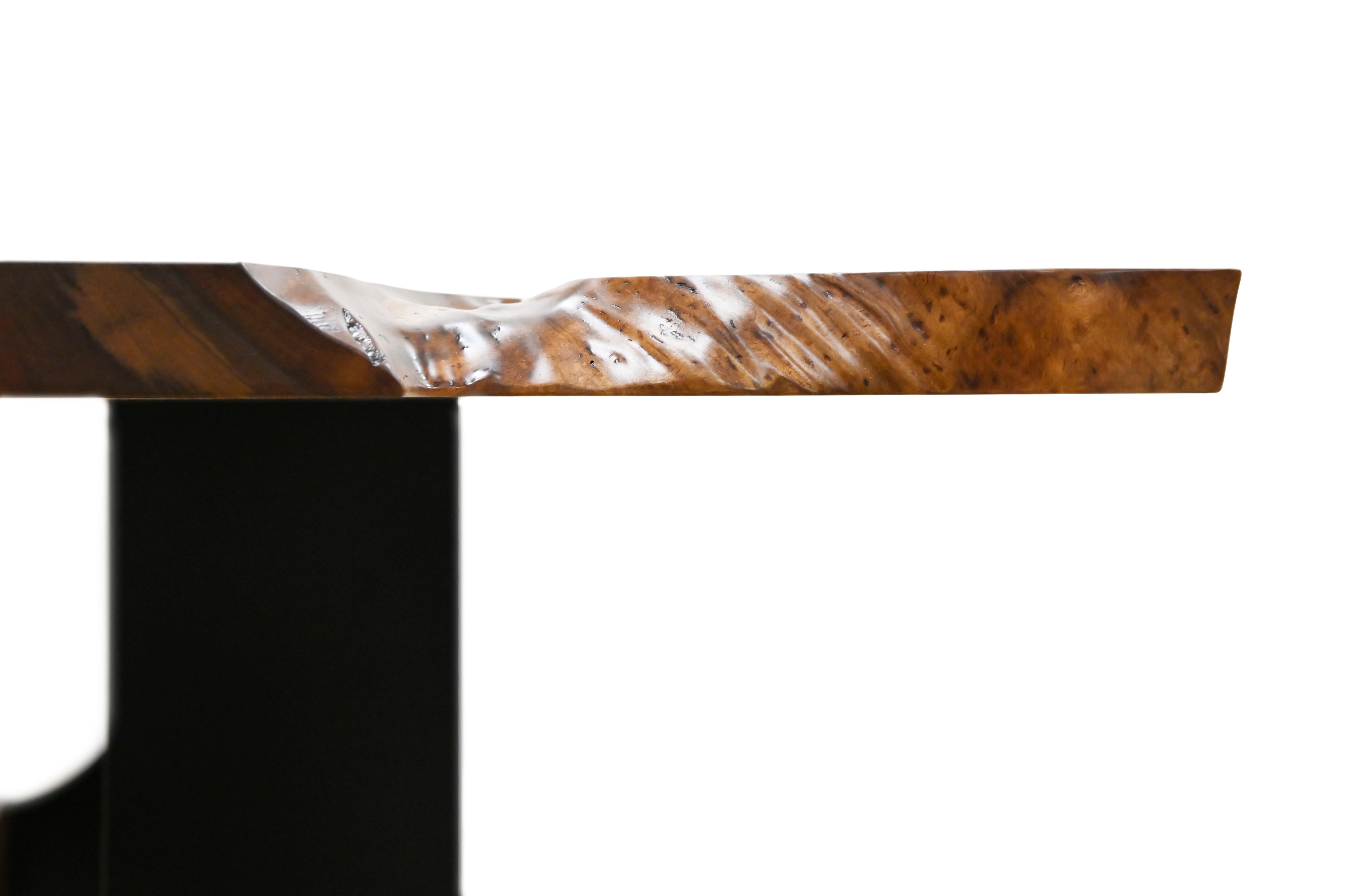 XXIe siècle et contemporain Table en noyer massif avec base en acier industriel en vente