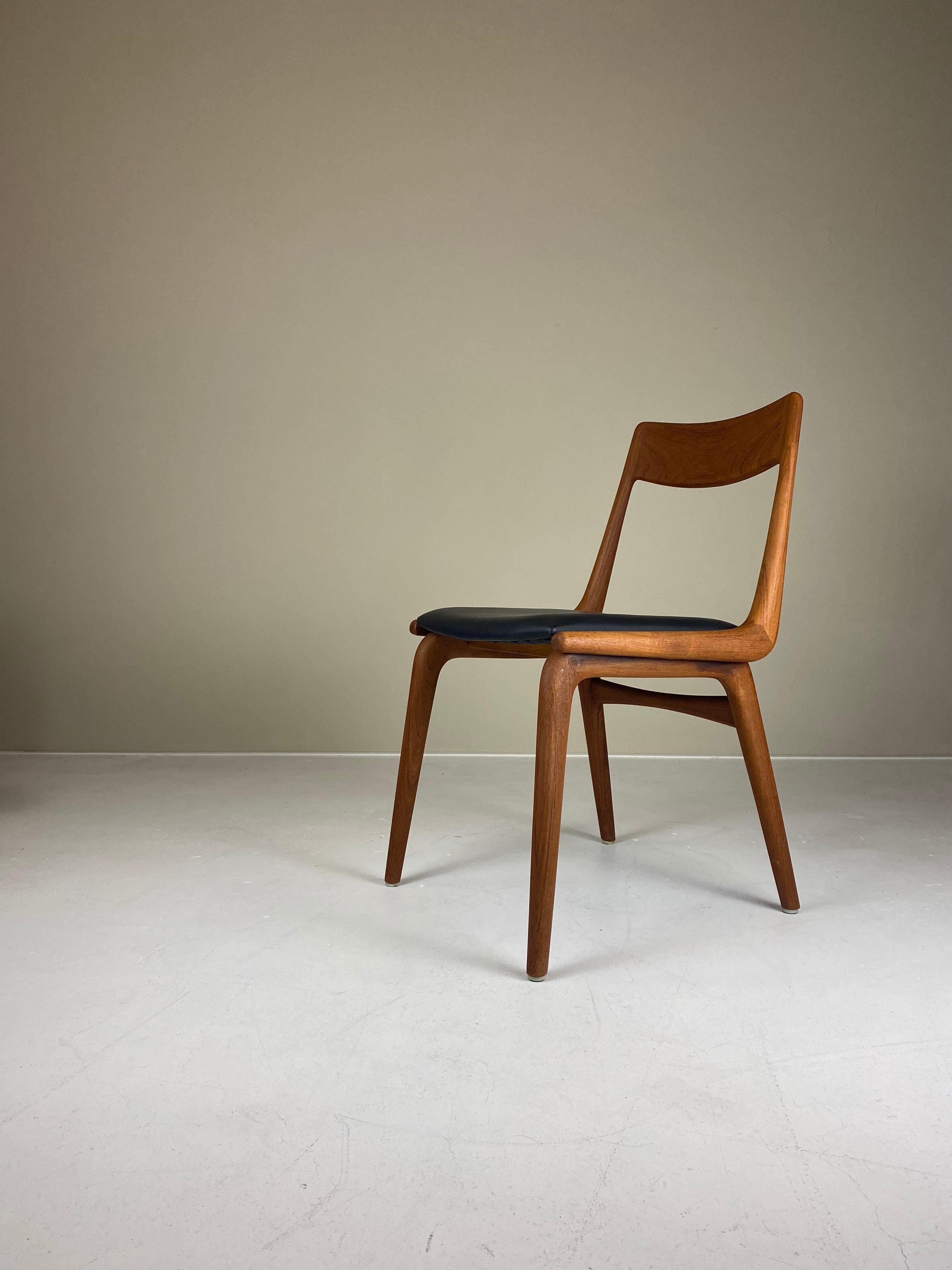 Danish Slagelse Mobelvaerk 370 Boomerang Chair by Alfred Christensen