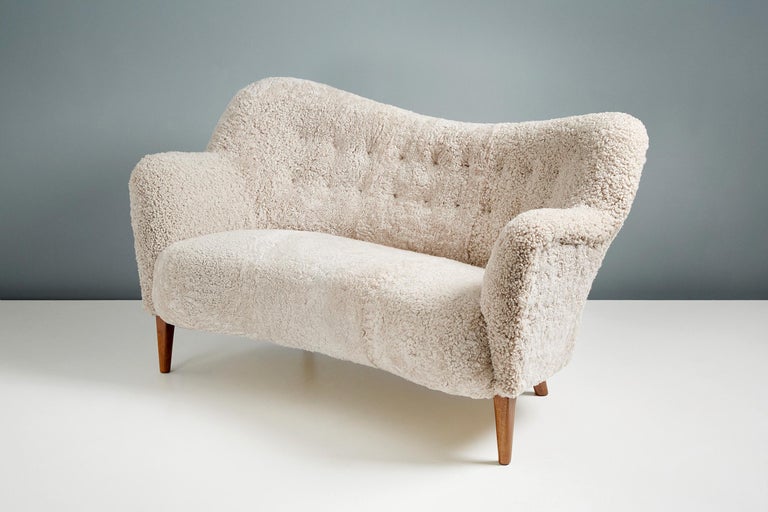 Slagelse Mobelvaerk Model 185 Vintage Sheepskin Sofa In Excellent Condition For Sale In London, GB