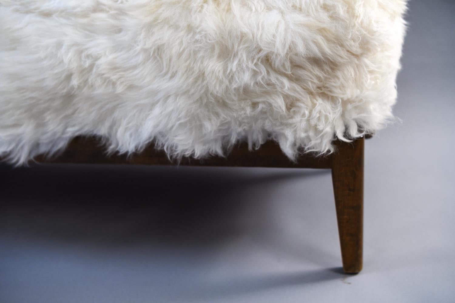 Slagelse Model 177 Danish Midcentury Sofa in Lamb's Wool In Good Condition In Norwalk, CT