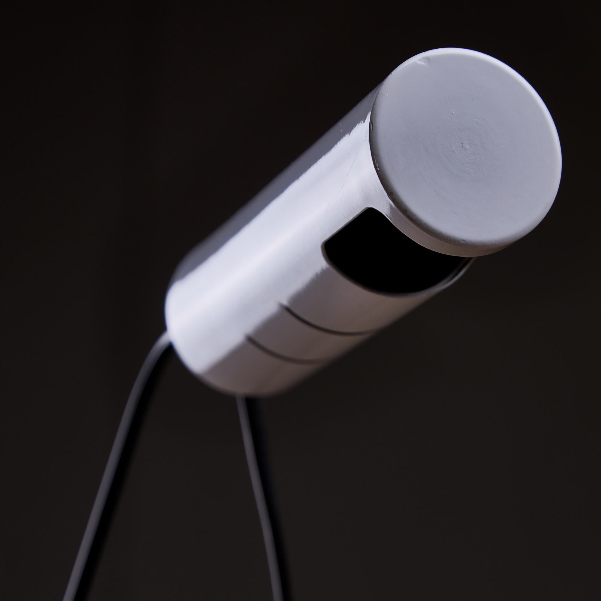 Late 20th Century Slalom Table Lamp by Vico Magistretti for Oluce, 1980s For Sale