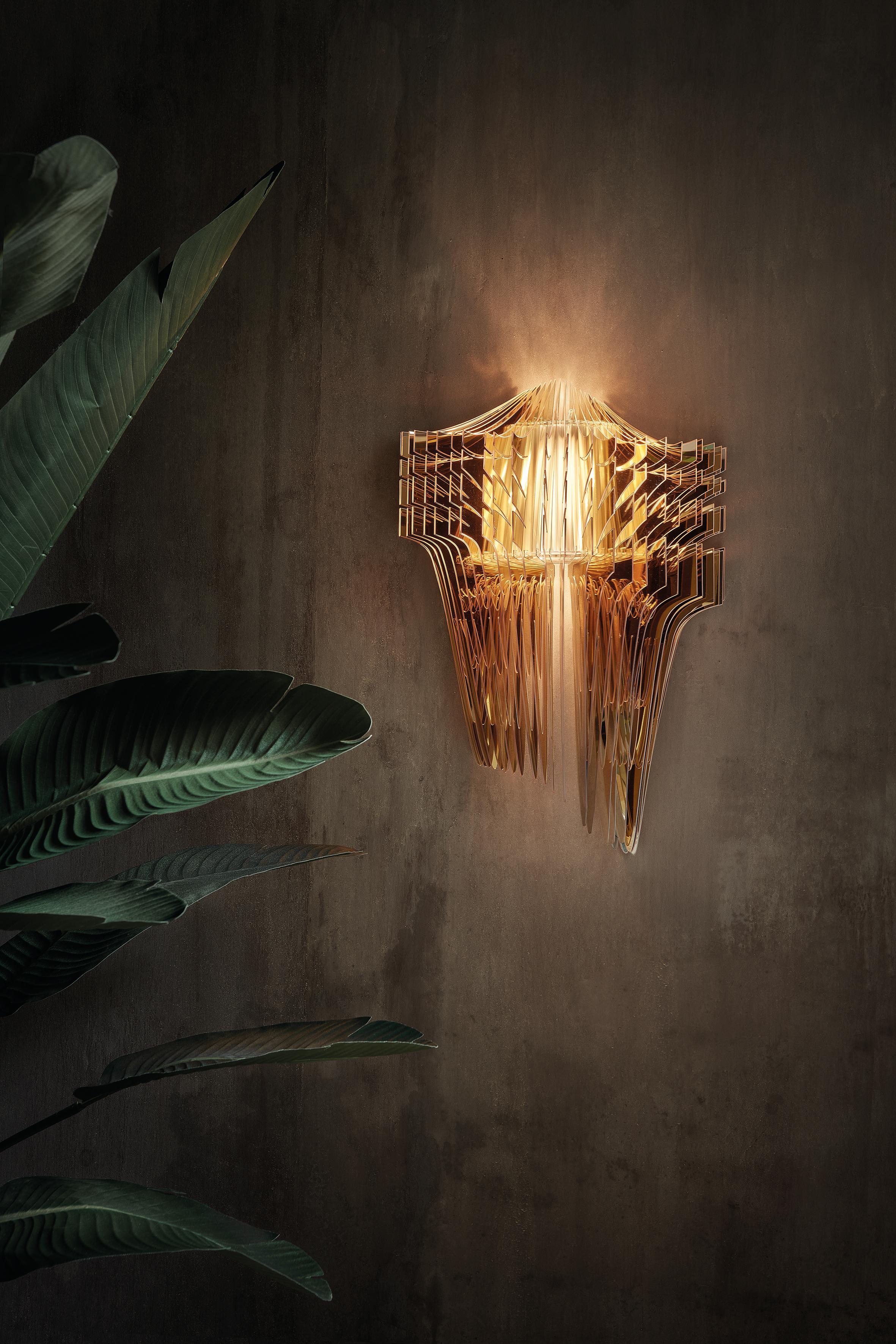 SLAMP - Aria Applique - Gold - Designed by Zaha Hadid In condizioni Nuovo in vendita a Pomezia, Rome