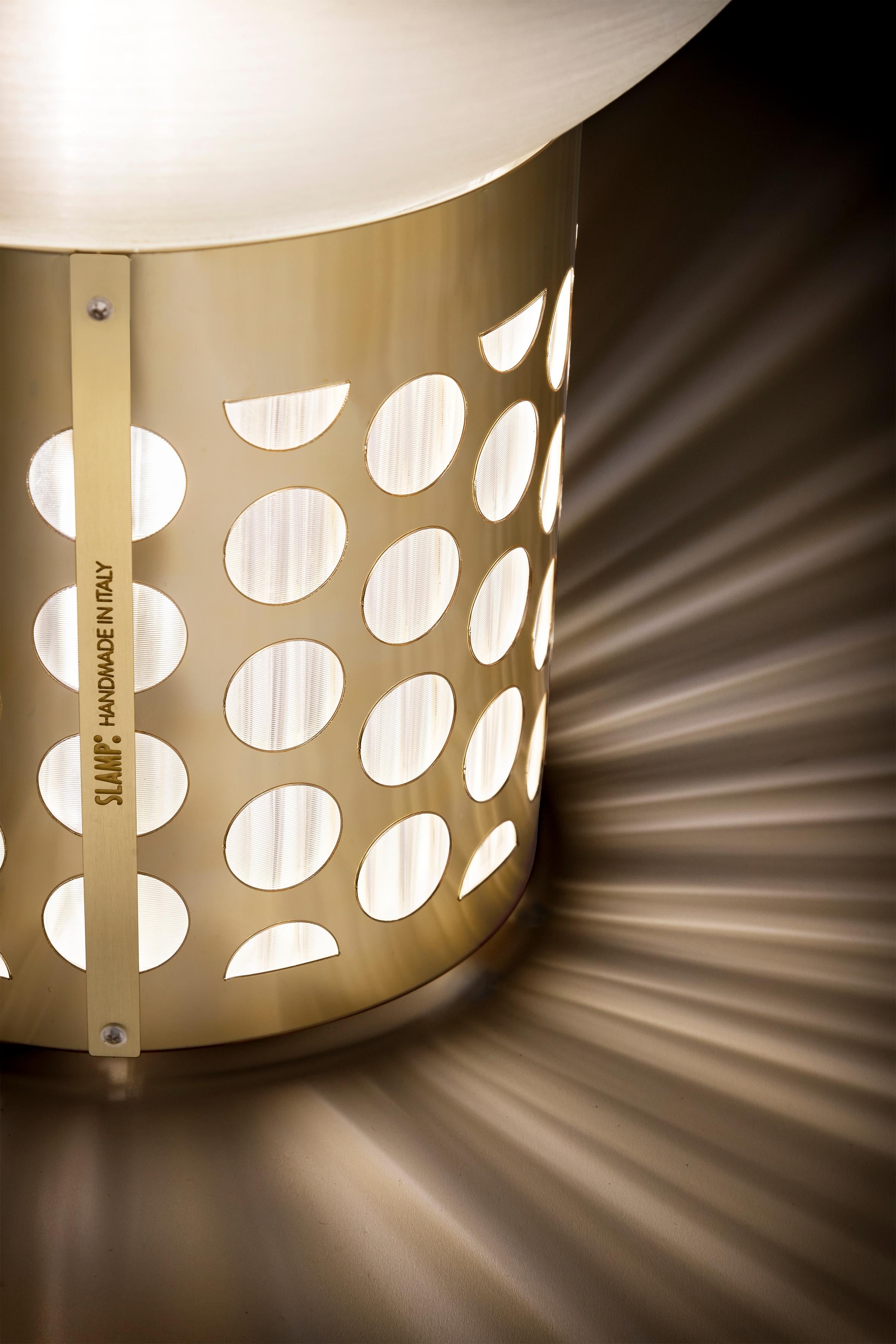 Mesa Slamp Atmosfera Mediana Oro de Lorenza Bozzoli Siglo XXI y contemporáneo en venta