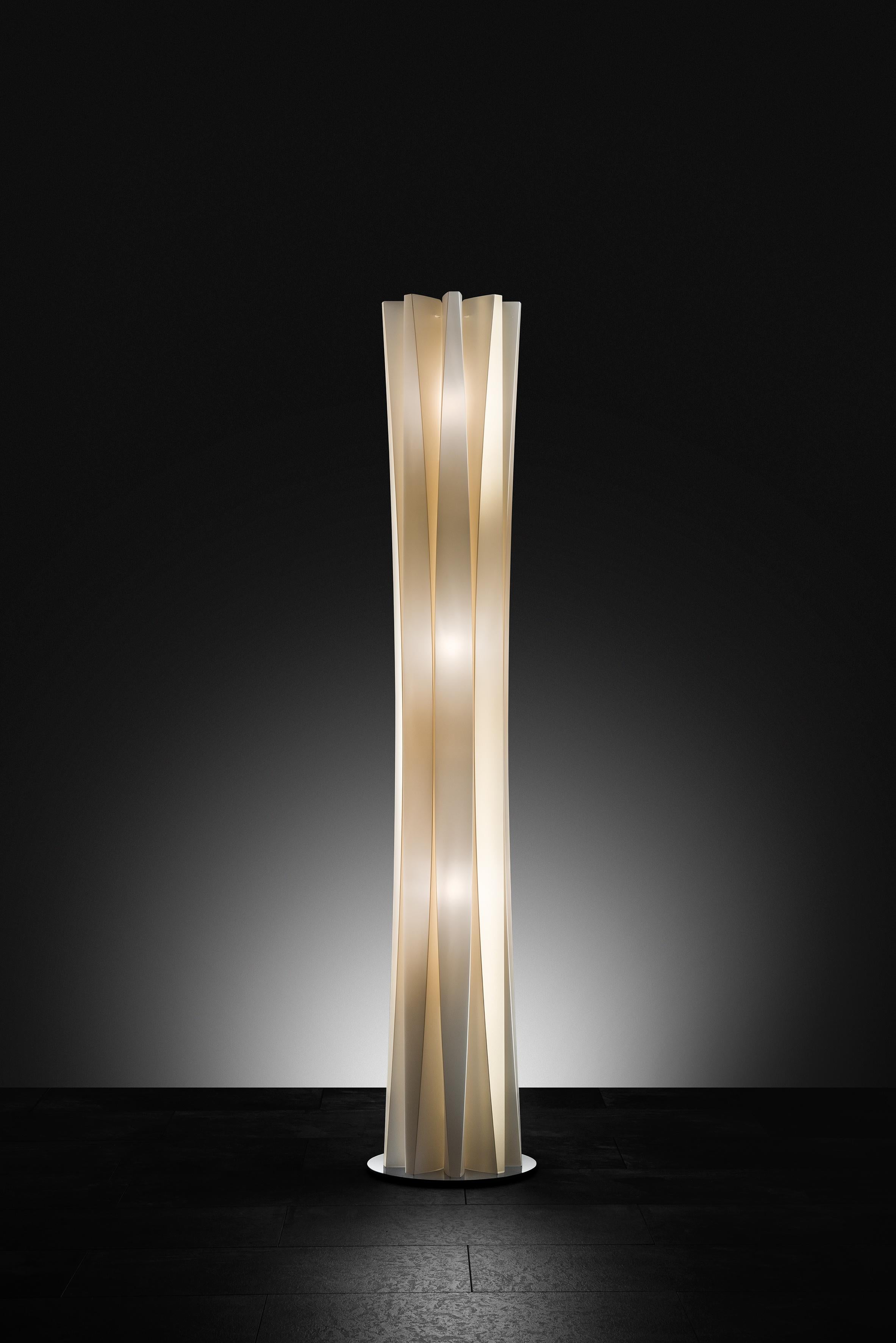 SLAMP Bach, extra große Stehleuchte in Gold von Francesco Paretti (Moderne) im Angebot