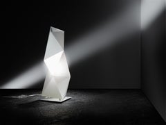 SLAMP Diamond Small Table Light in White by Paolucci & Statera