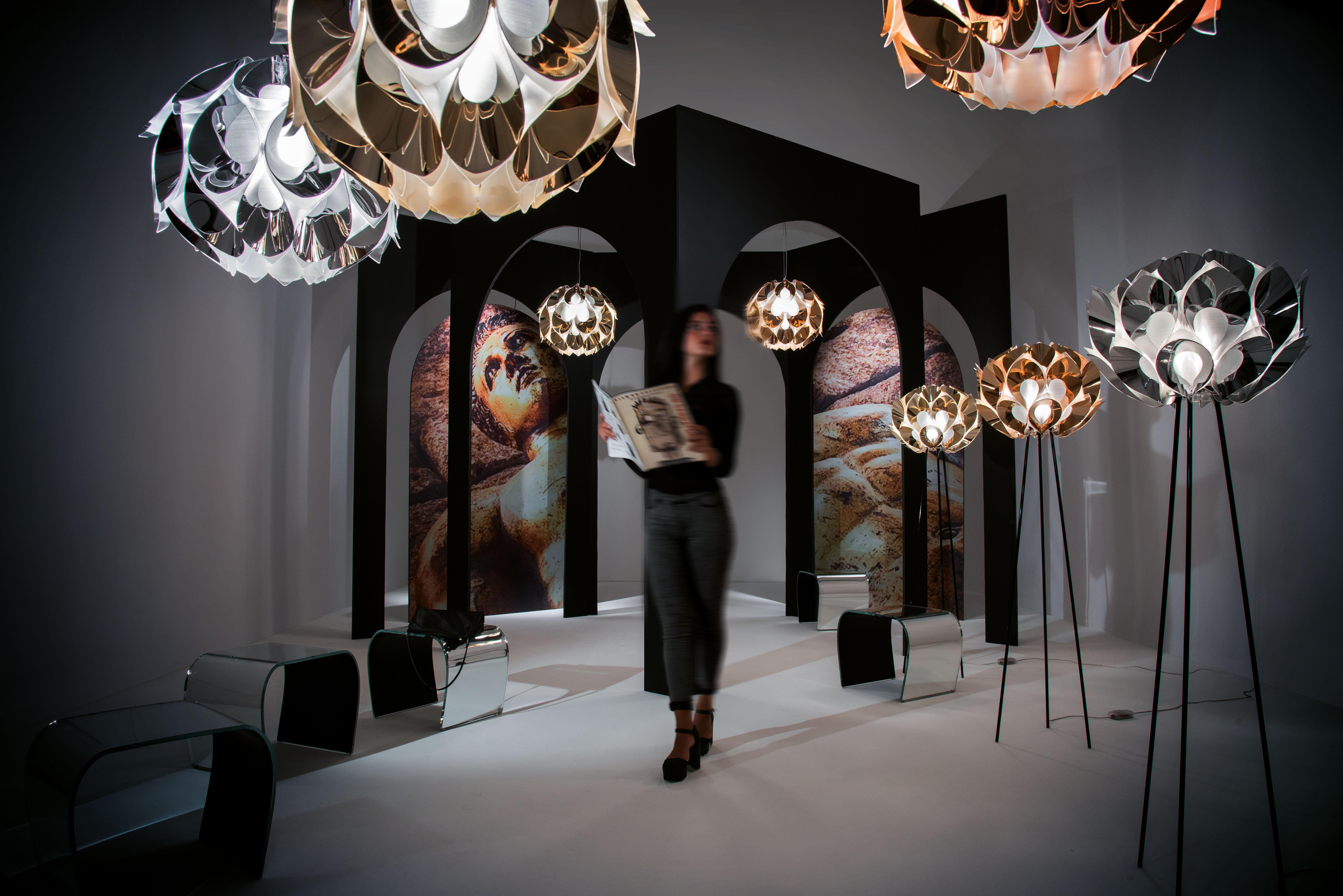 Italian SLAMP Flora Medium Suspension Light in Gold by Zanini De Zanine For Sale