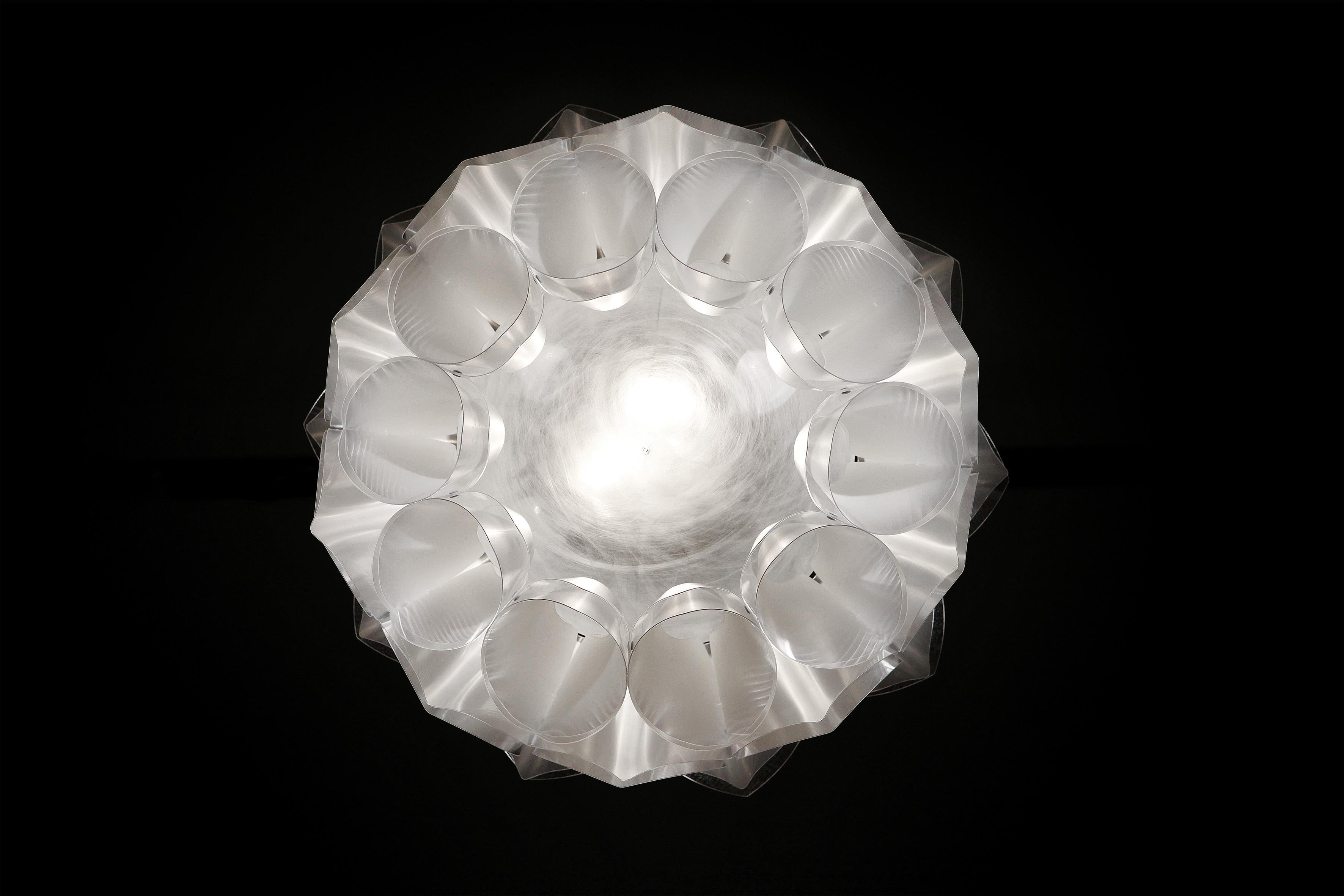 Moderne Lampe à suspension Flora SLAMP de taille moyenne en blanc par Zanini De Zanine en vente