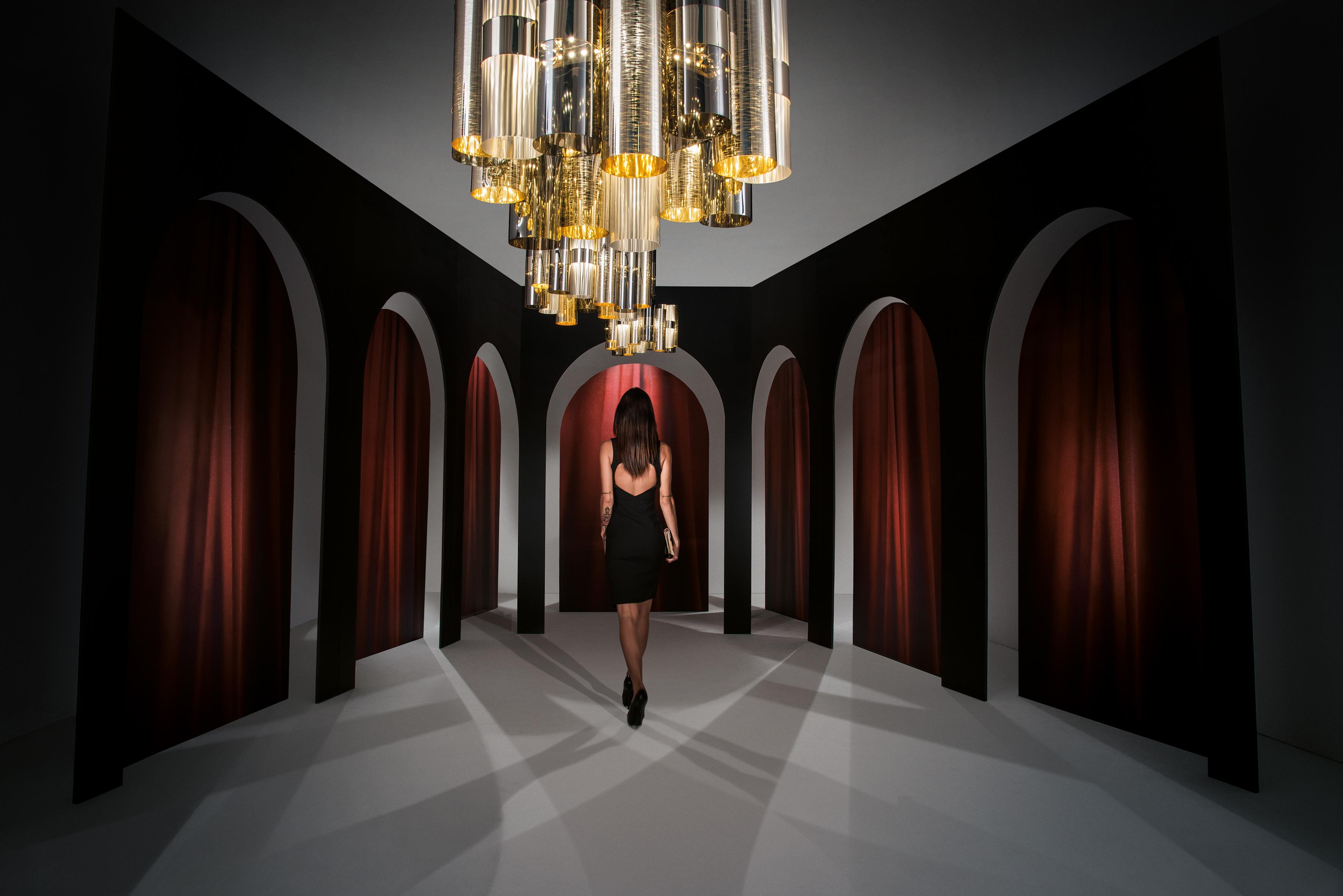 Hand-Crafted SLAMP La Lollo Medium Suspension in Gold by Lorenza Bozzoli For Sale