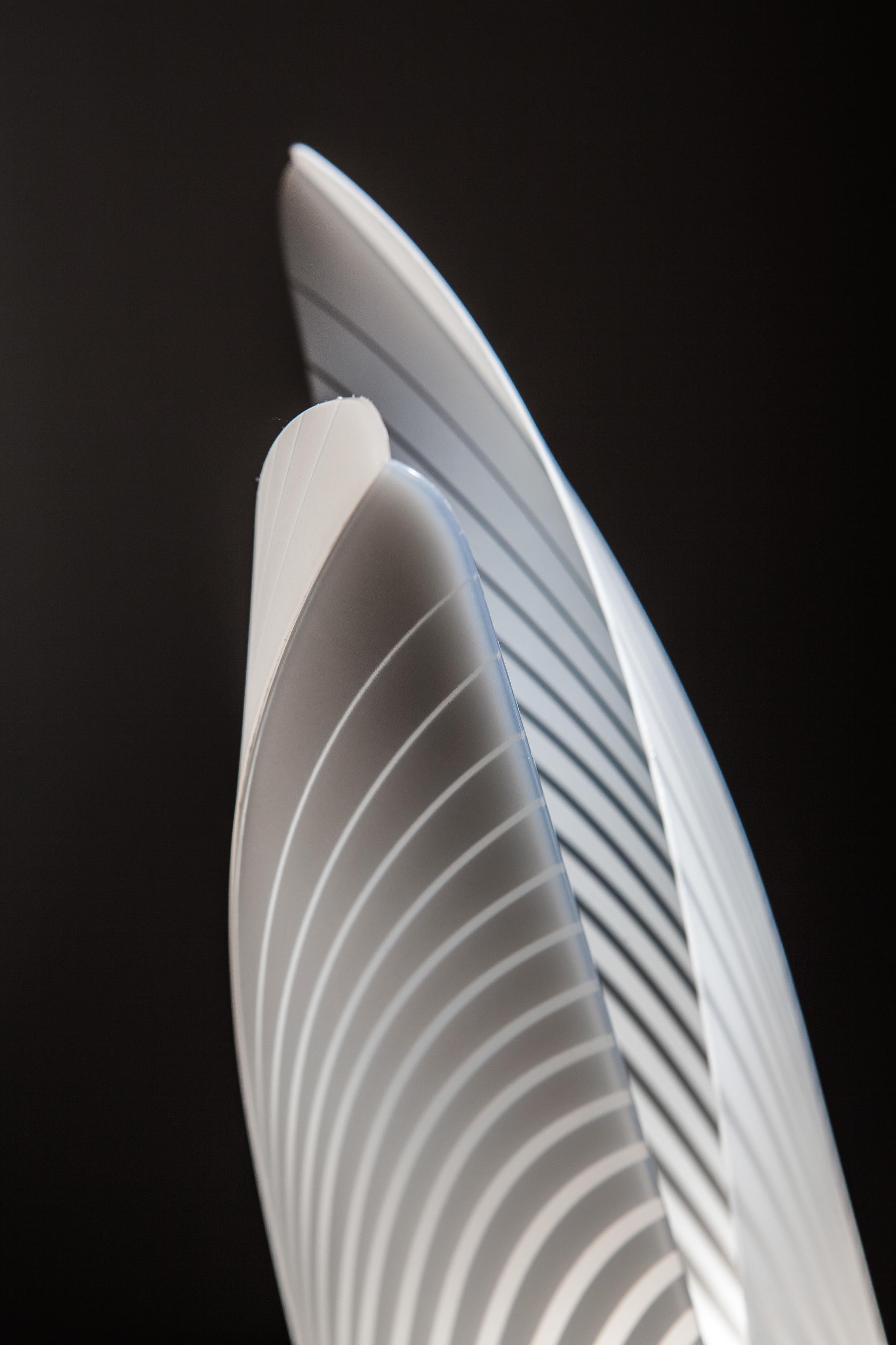 Lámpara de pie grande SLAMP Las Palmas en blanco by Jonas Clementoni Hecho a mano en venta