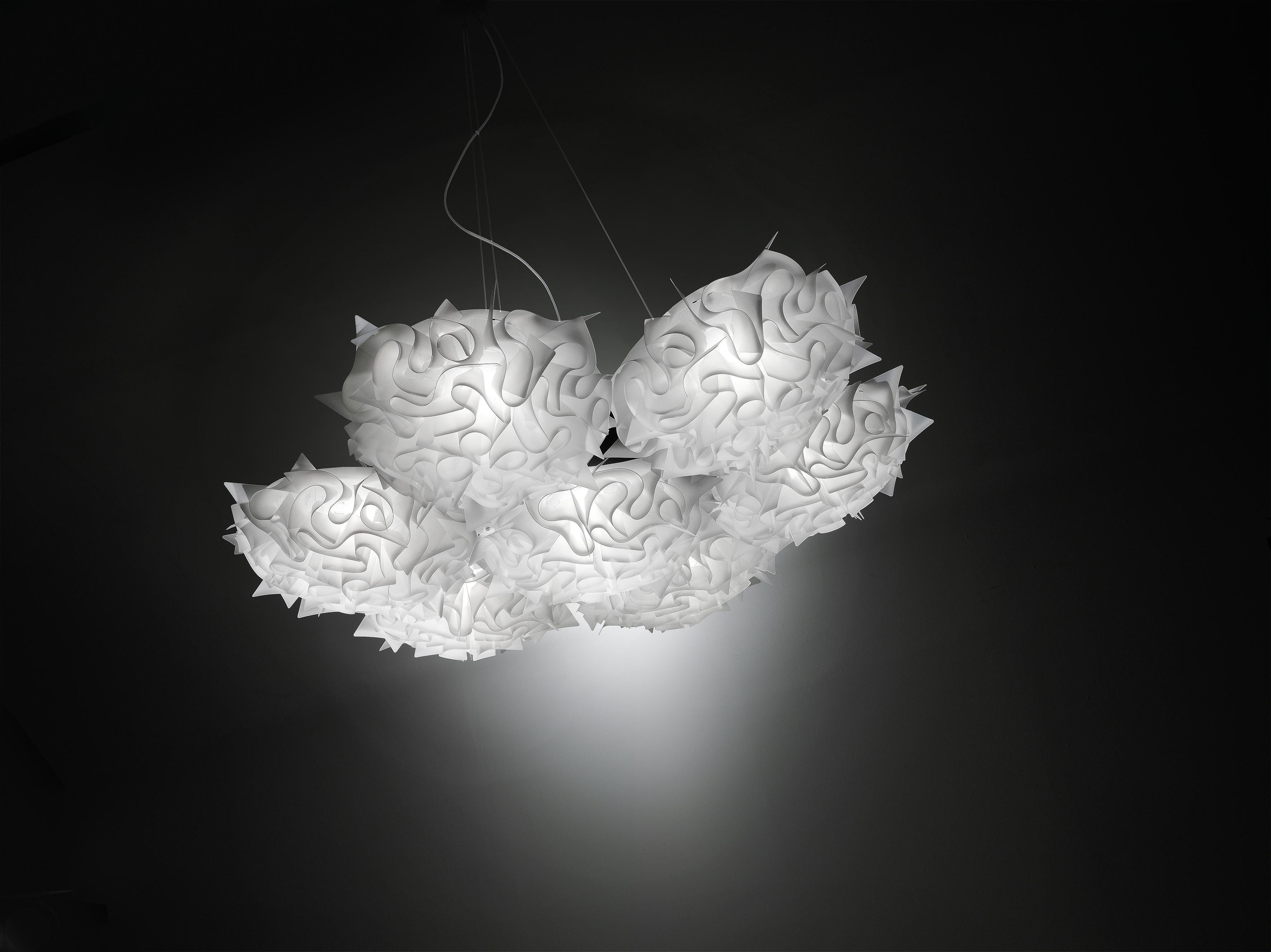 Modern SLAMP Veli 7 Pendant Light in Celeste by Adriano Rachele For Sale