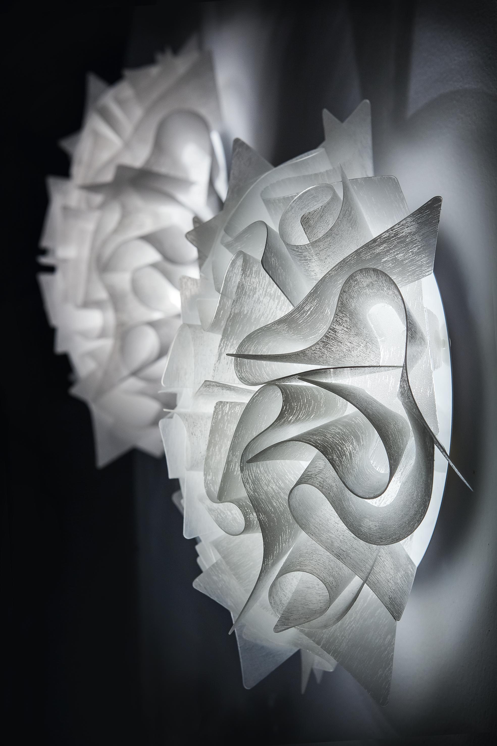 Hand-Crafted SLAMP Veli Medium  Light Couture by Adriano Rachele For Sale