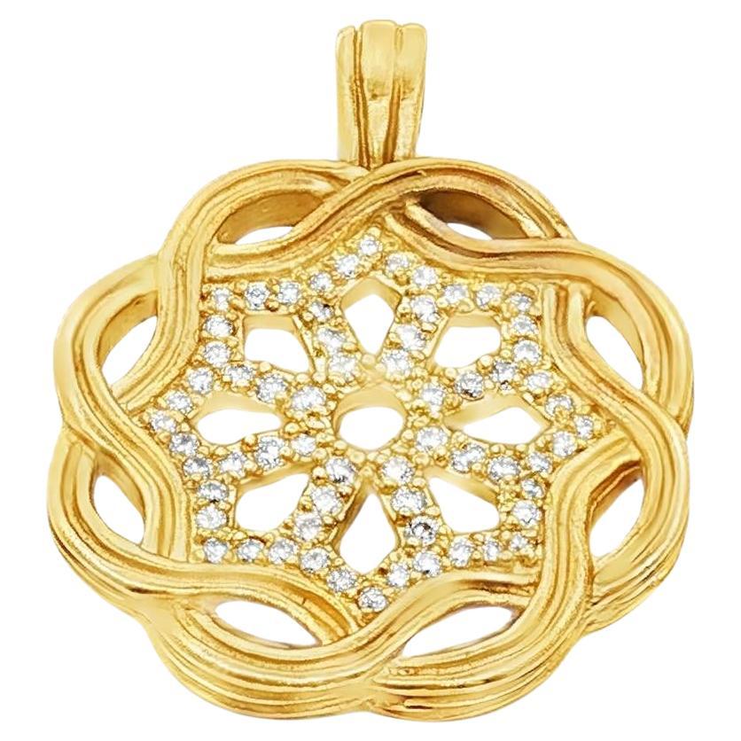 Slane and Slane Fenestra Diamant pendentif rehausseur en or jaune 18 carats en vente