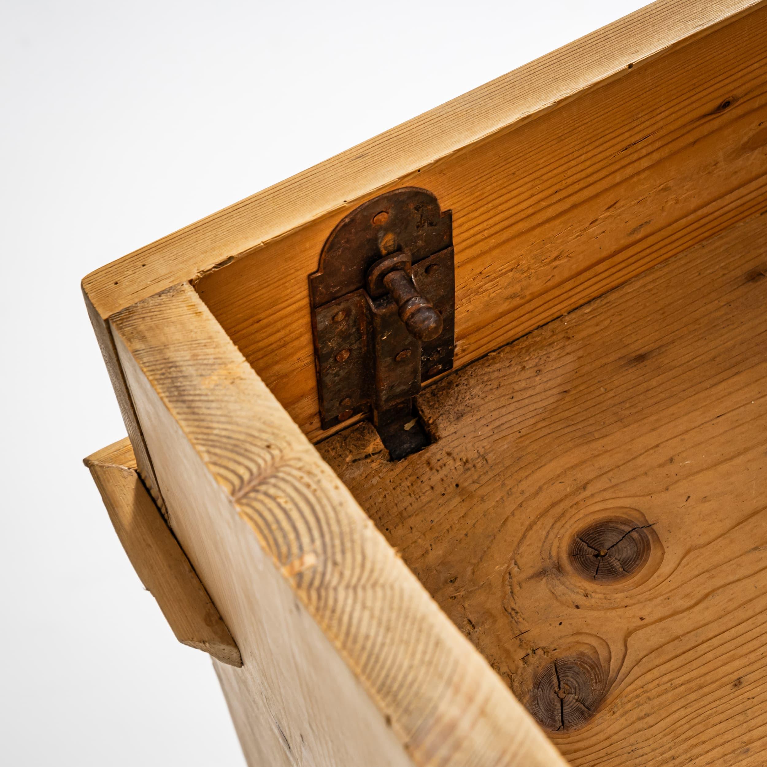Slant-Front Desk in Softwood, Germany, Late 19th Century For Sale 3