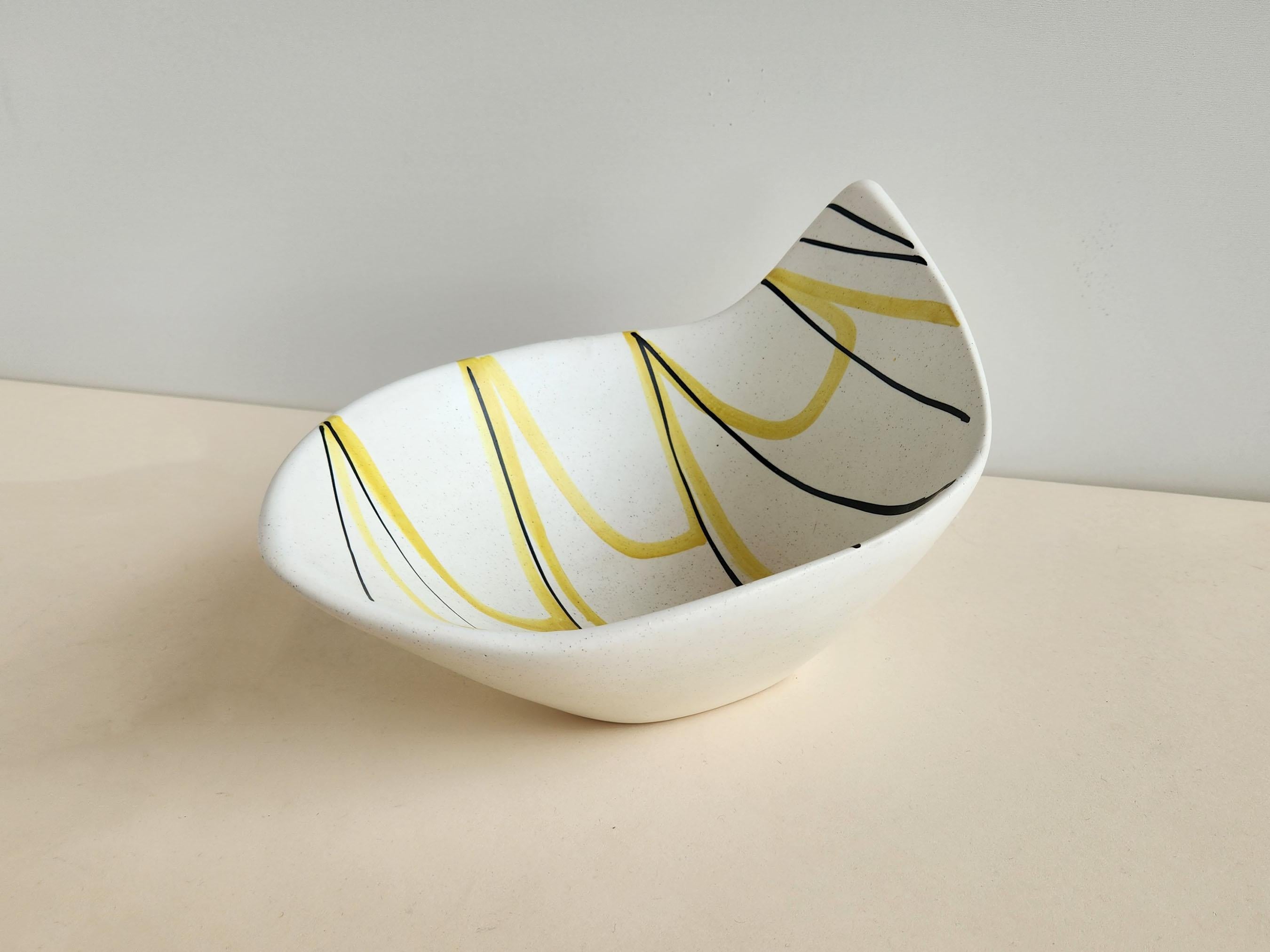 French Roger Capron - Slanted Vintage Ceramic Bowl with Yellow and Black Lines For Sale