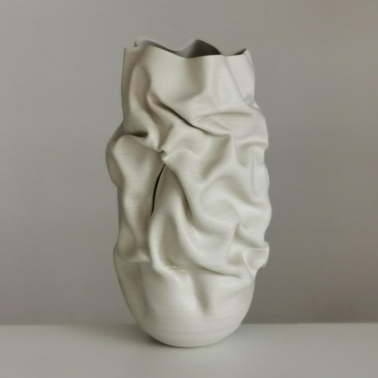 Slashed Crumpled Form No 60, a Ceramic Vessel by Nicholas Arroyave-Portela For Sale 6
