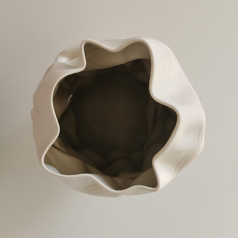 Slashed Crumpled Form No 60, a Ceramic Vessel by Nicholas Arroyave-Portela For Sale 7