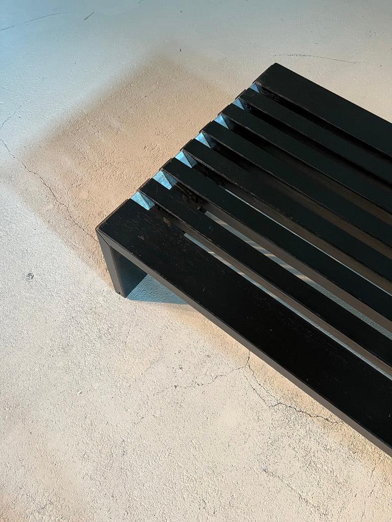 Rare slatted bench designed by Walter Antonis for the 't Spectrum in 1969. The slatted bench can be used as a bench or coffee table.