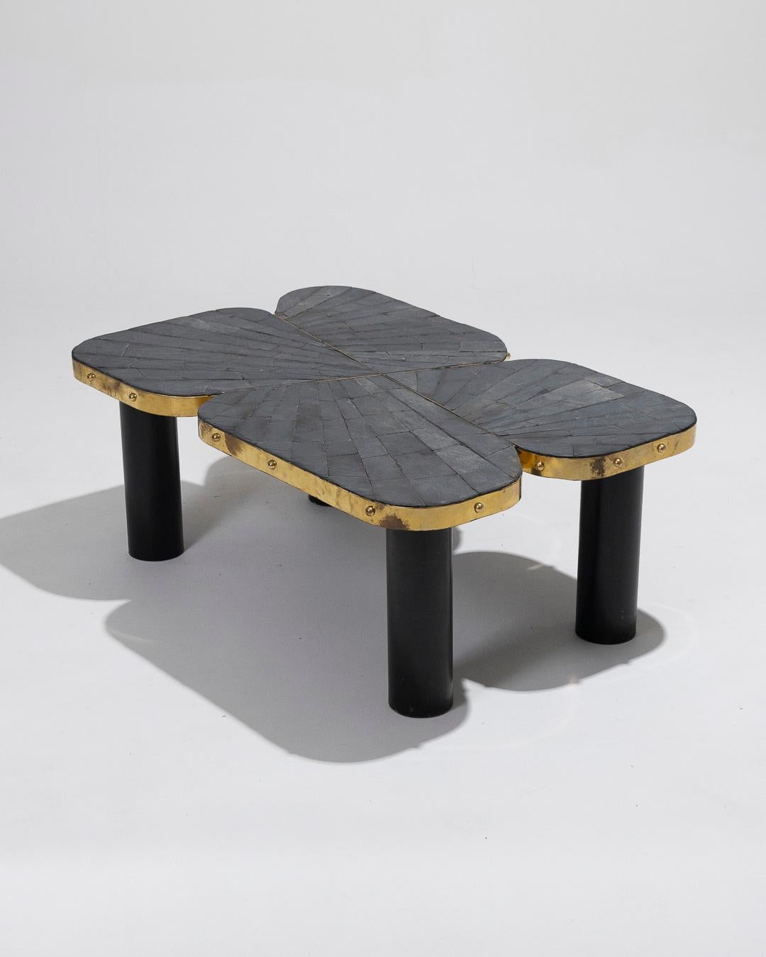 Table basse en ardoise et laiton, années 1990 Bon état - En vente à PARIS, FR