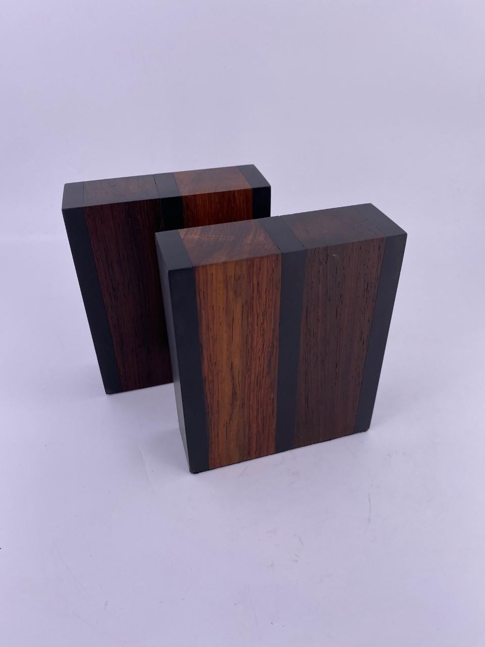 house bookends