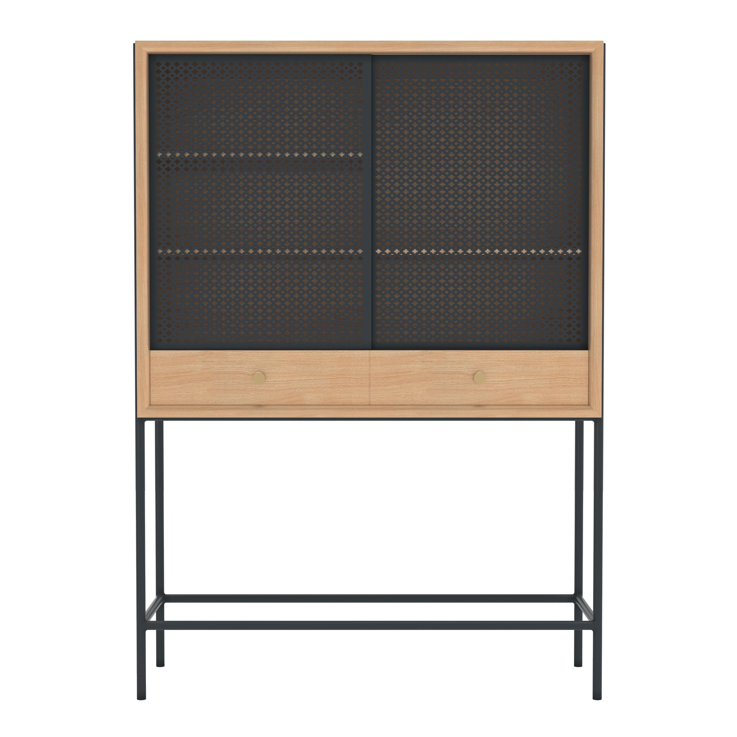 Armadio Gabin in metallo grigio ardesia Nature Oak di HARTO
Dimensioni: L 100 x P 40 x H 140 cm. 
Materiali: MDF impiallacciato in legno, metallo Wood.
Peso: 59.5 kg

Il mobile Gabin è ideale per creare una zona bar nel tuo soggiorno. Dietro le sue