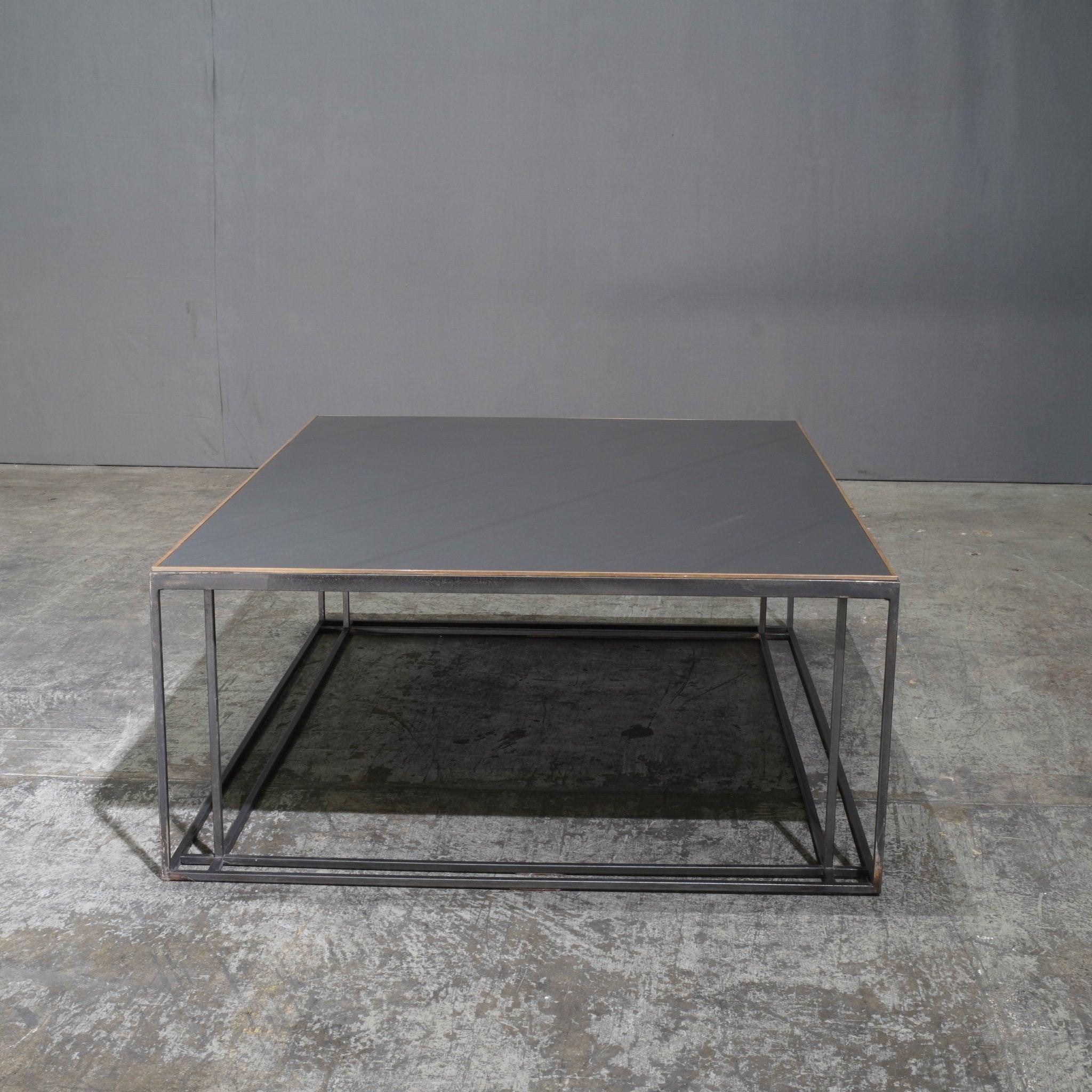 Moderne Table basse Binate de Novocastrian en vente