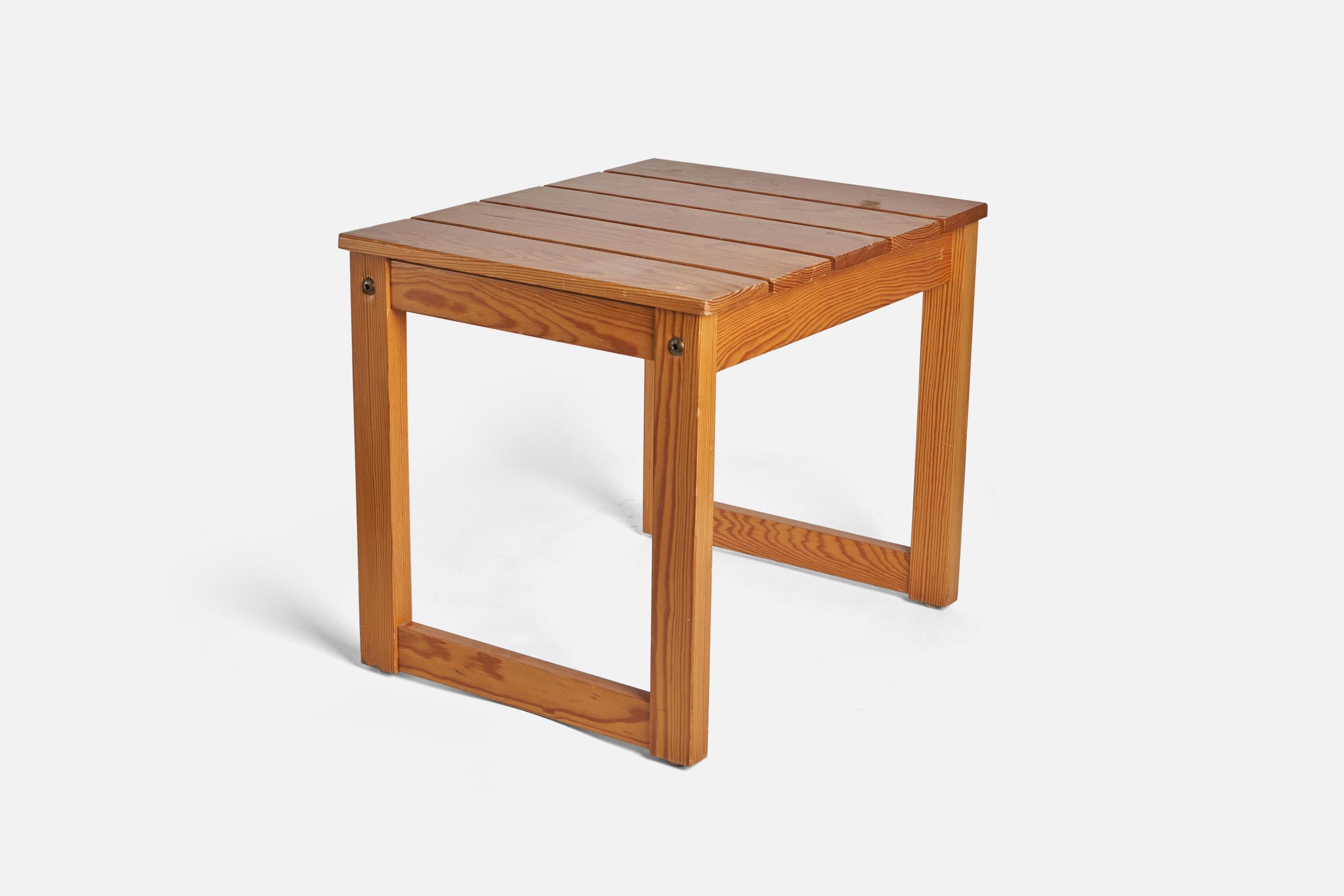 Mid-Century Modern Slätte Möbler, Tabourets, Pin massif, Suède, 1960s en vente