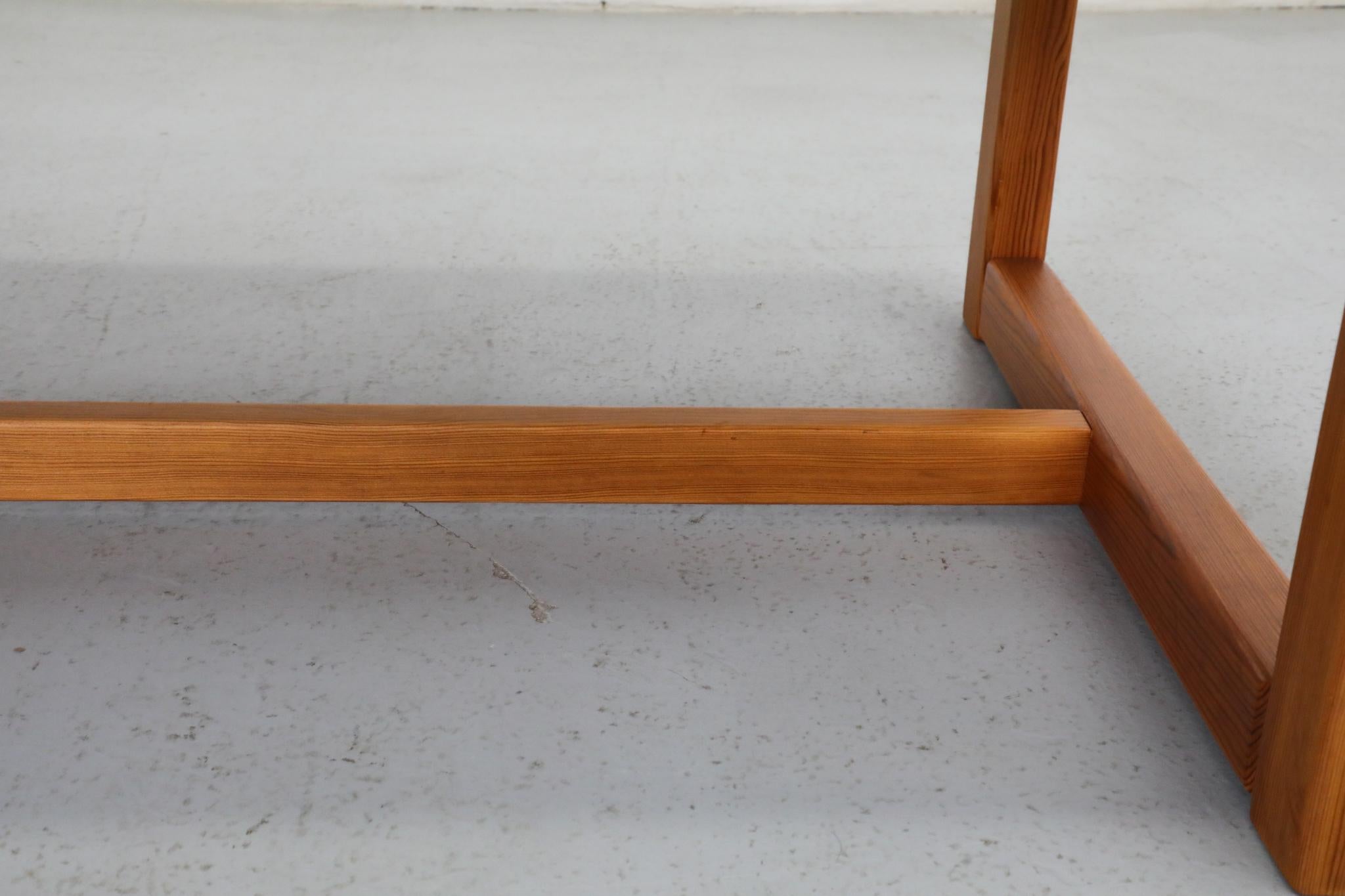 Table basse ou banc en pin à lattes, style Ilmari Tapiovaara, 1970 en vente 10