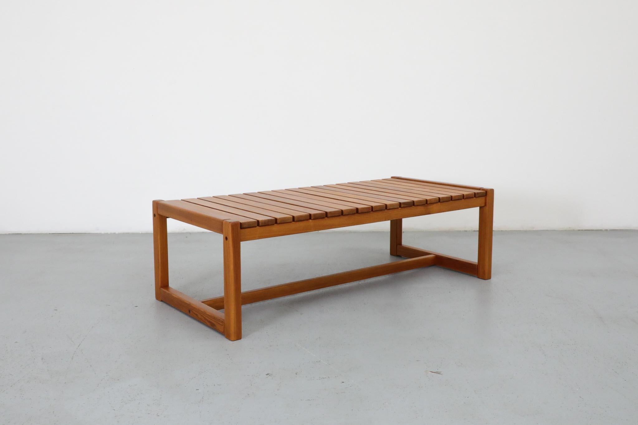 Fin du 20e siècle Table basse ou banc en pin à lattes, style Ilmari Tapiovaara, 1970 en vente