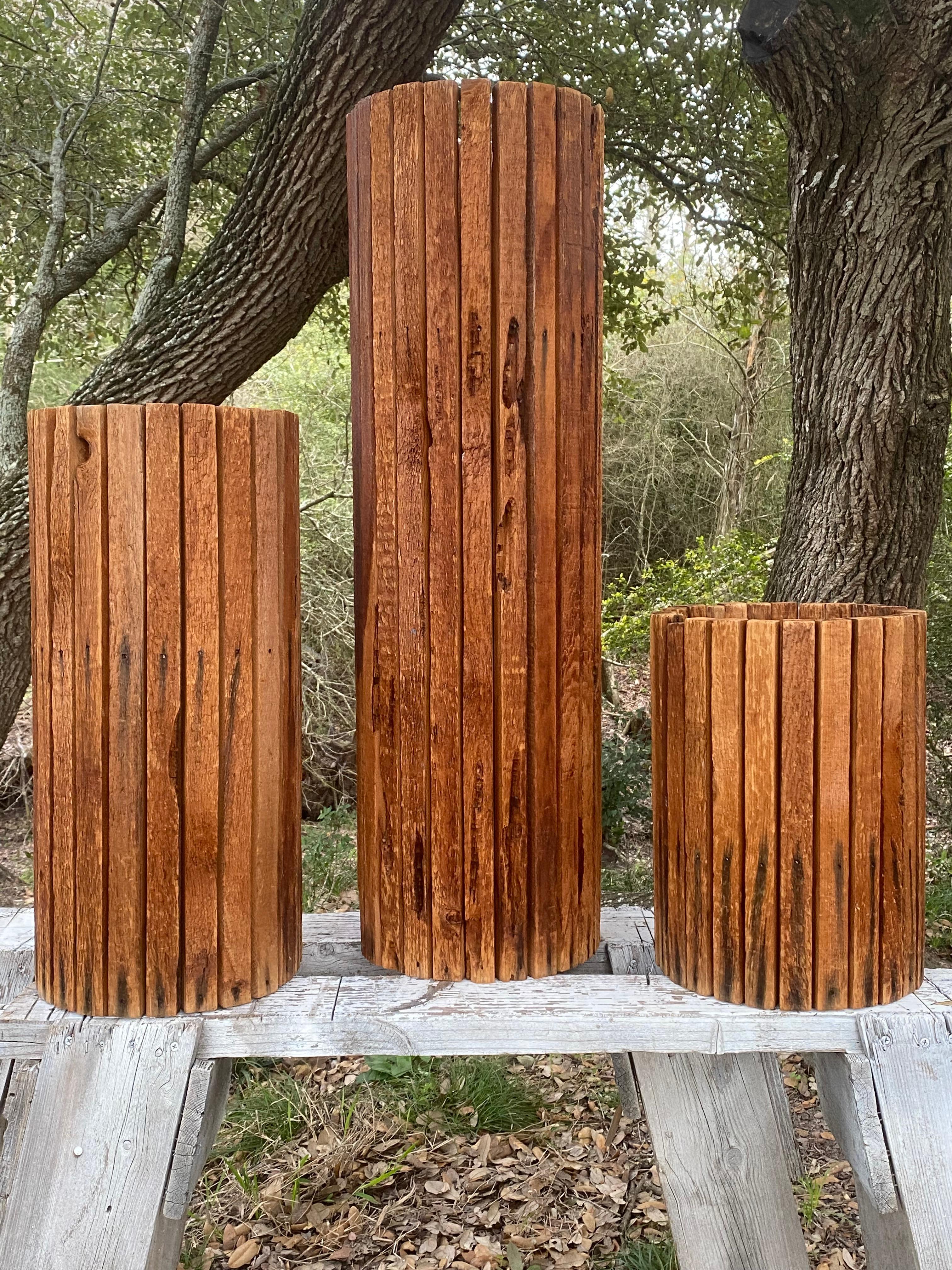 Fioriere / piedistalli in legno a doghe in stile Midcentury Modern, set da 3 in vendita 2