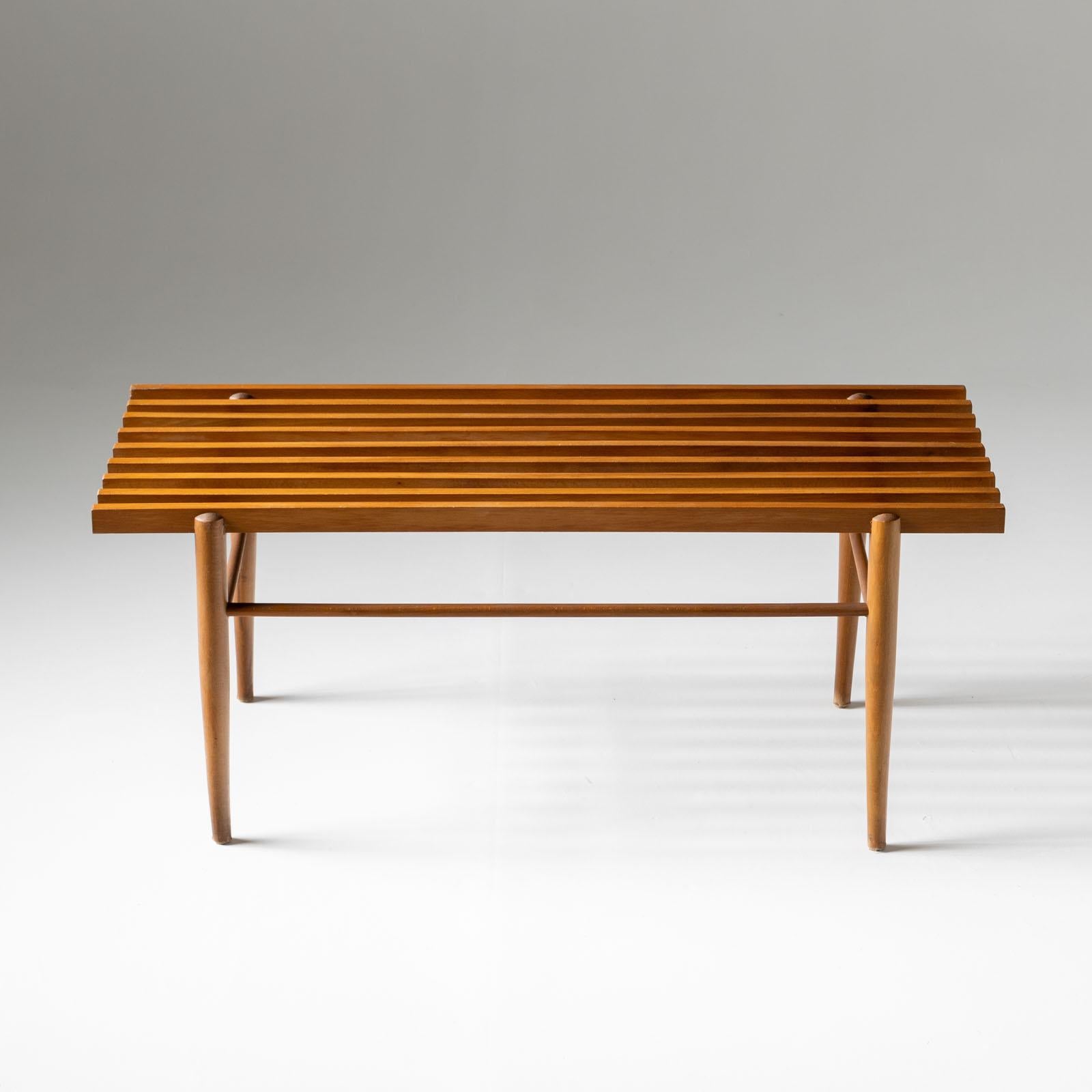 Slatted Wooden Benches, Italy Mid-20th Century In Good Condition For Sale In Greding, DE