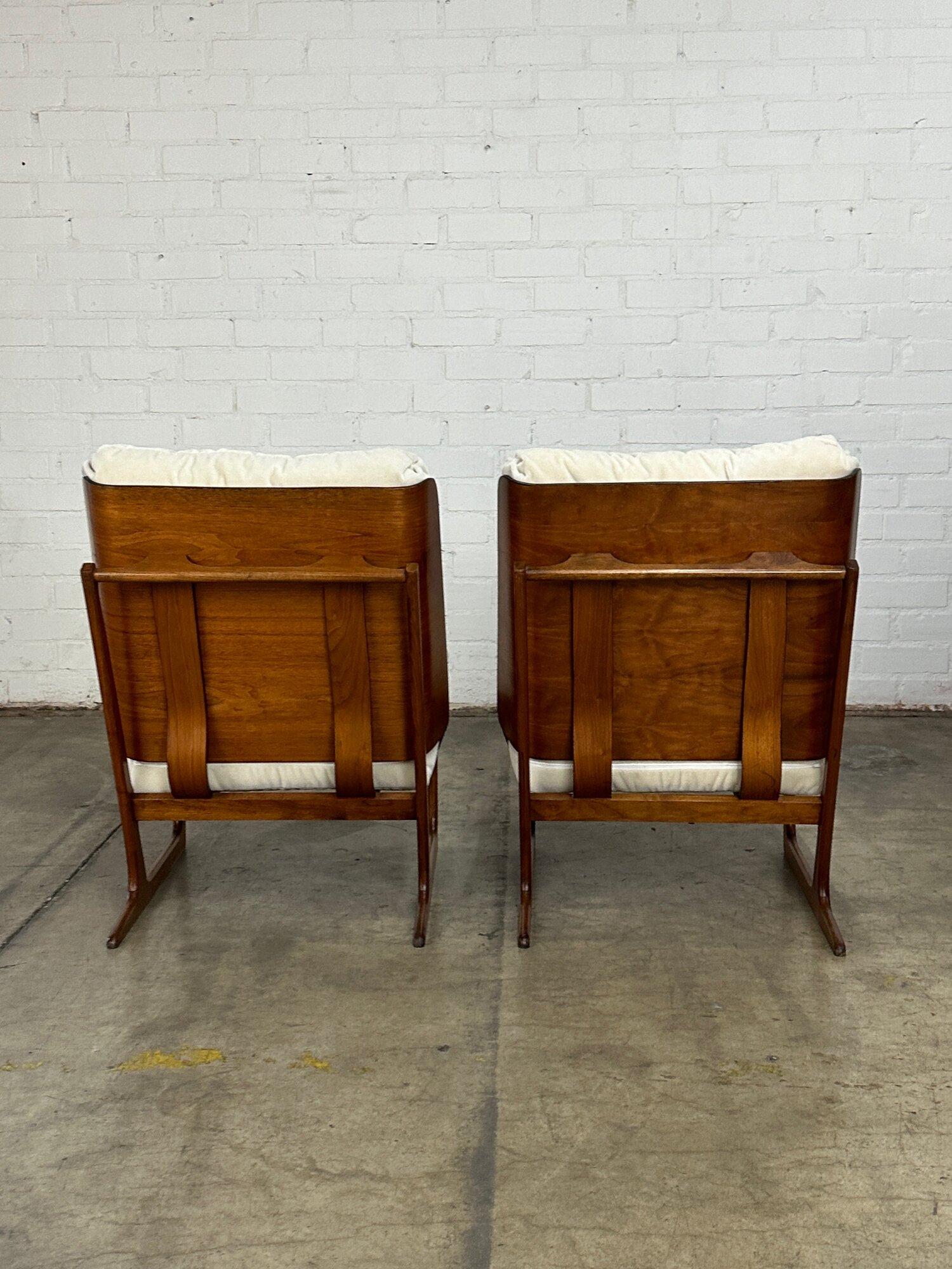 Paar Sessel mit geschwungener Lehne von Hans Juergens für Deco House (Mohairwolle)
