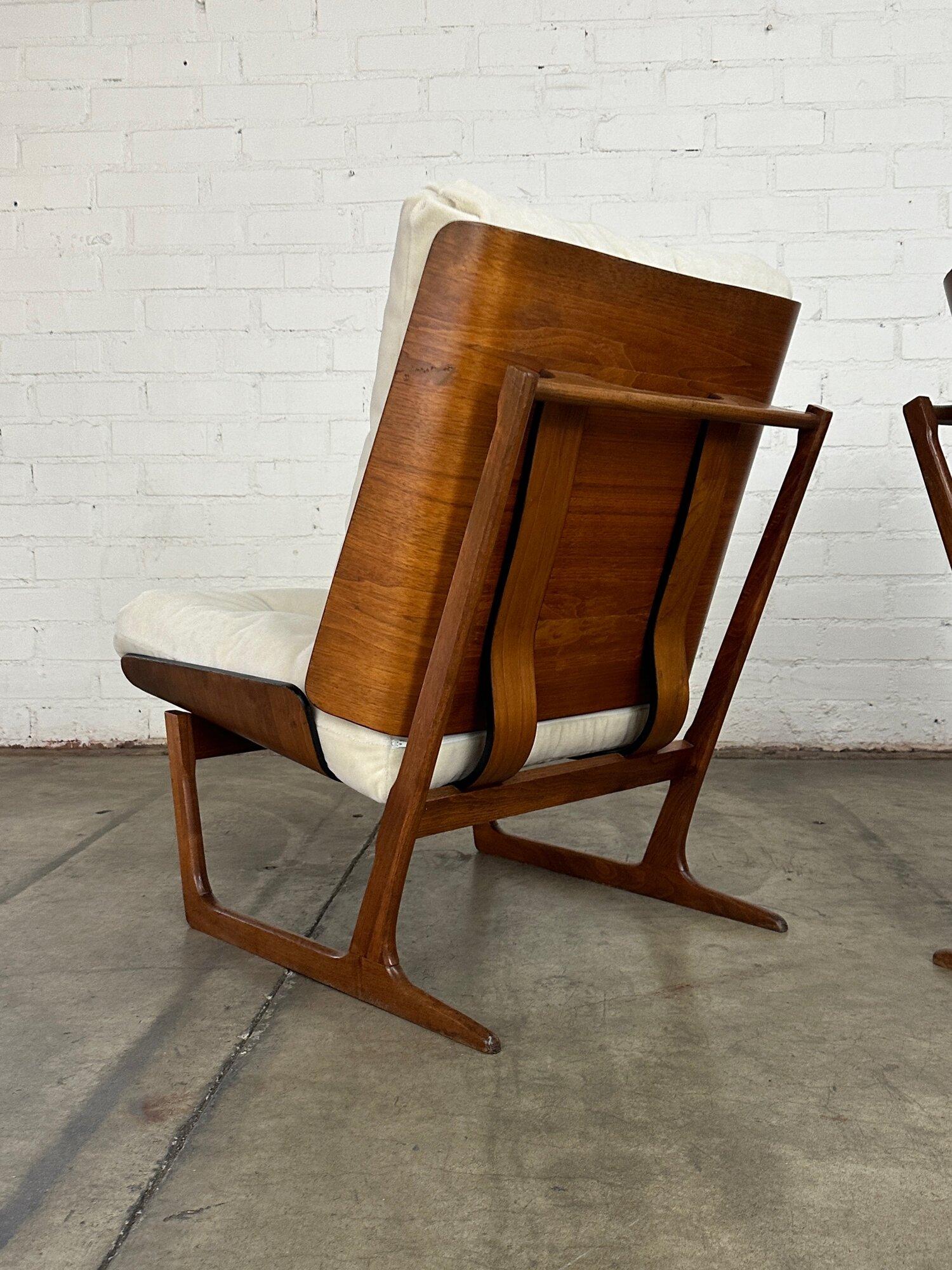 Paar Sessel mit geschwungener Lehne von Hans Juergens für Deco House 2