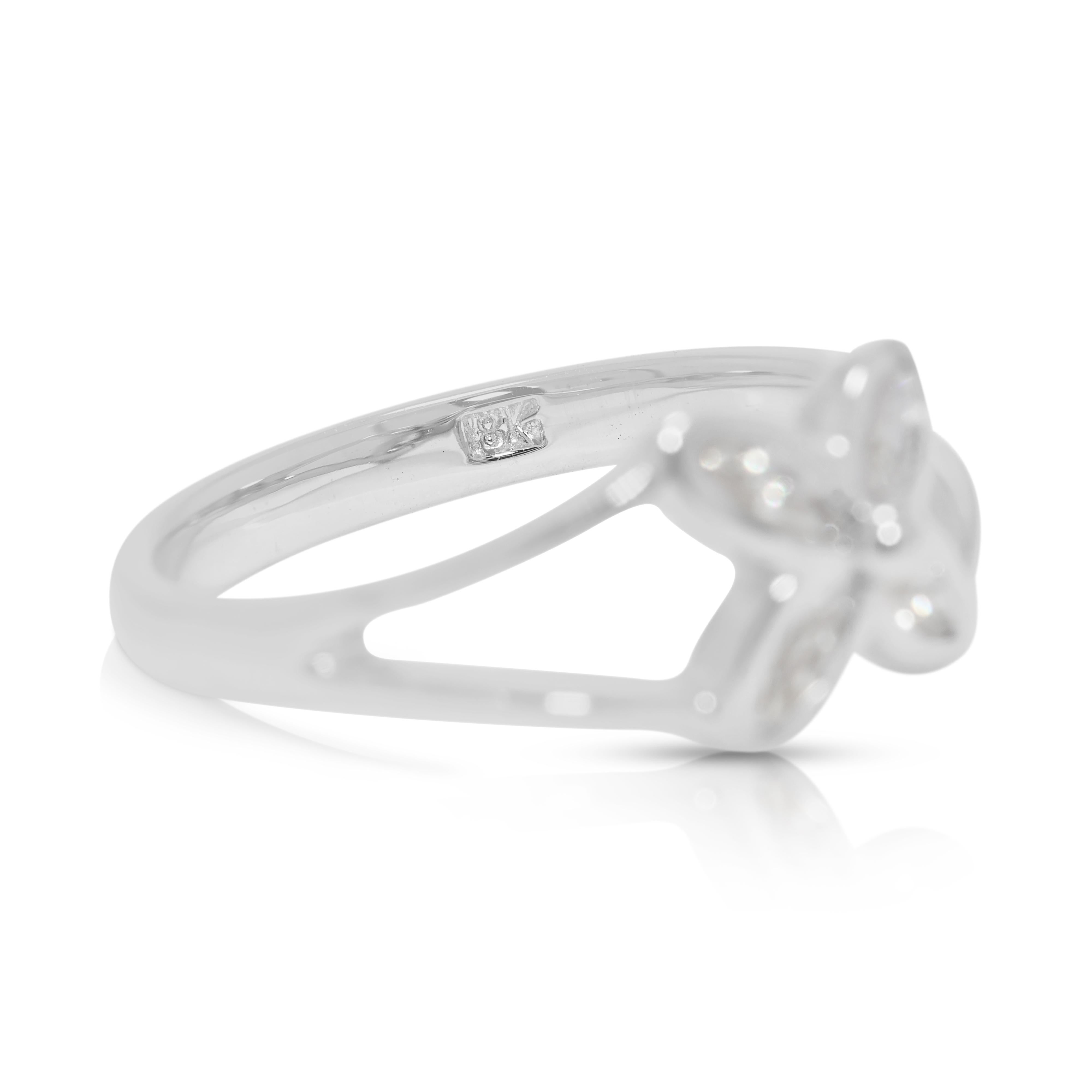 Taglio marquise Elegante anello a petalo con diamante naturale marquise da 0,12 carati in oro bianco 18 carati in vendita