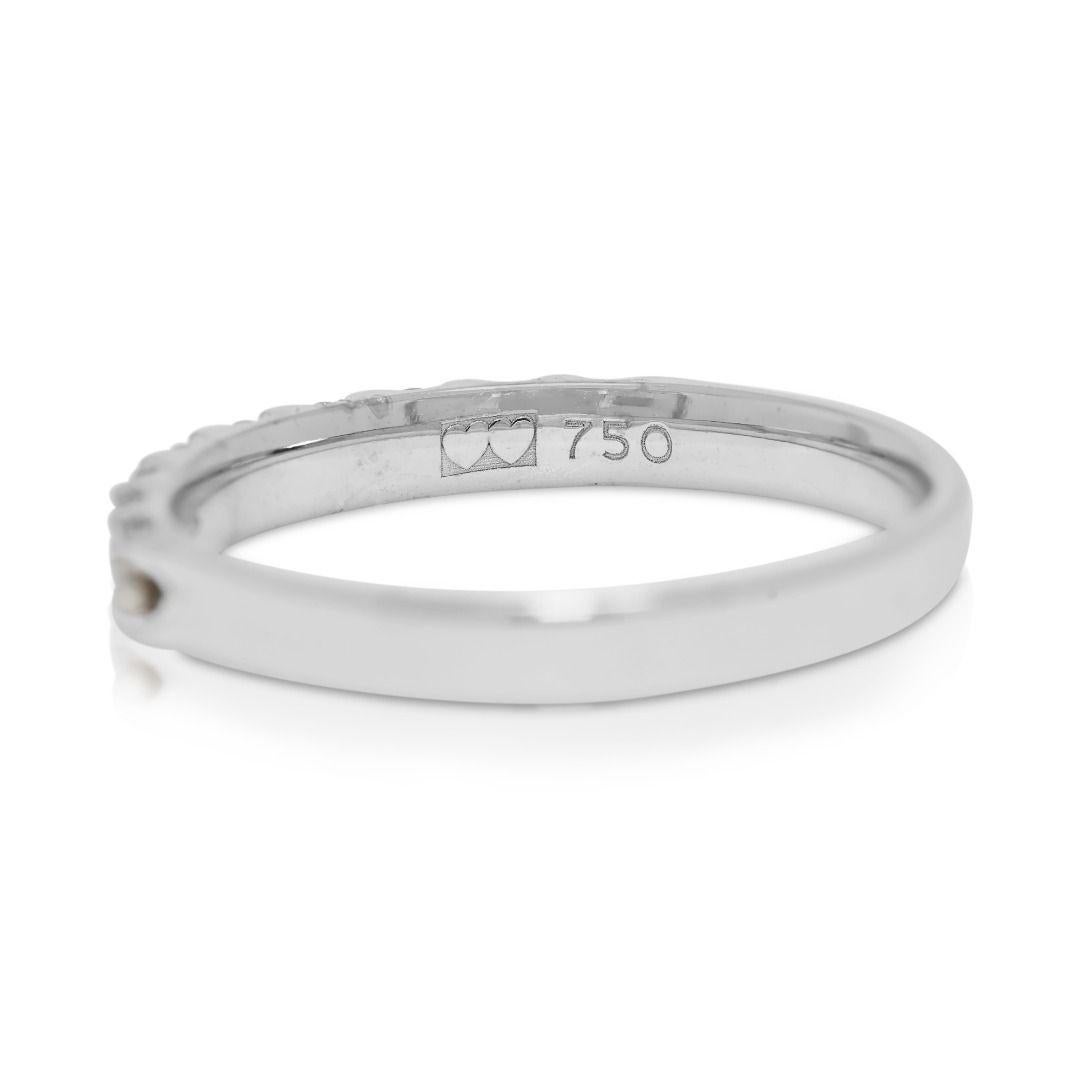 Bague élégante en or blanc 18 carats avec diamant naturel 0,27 carat en vente 2