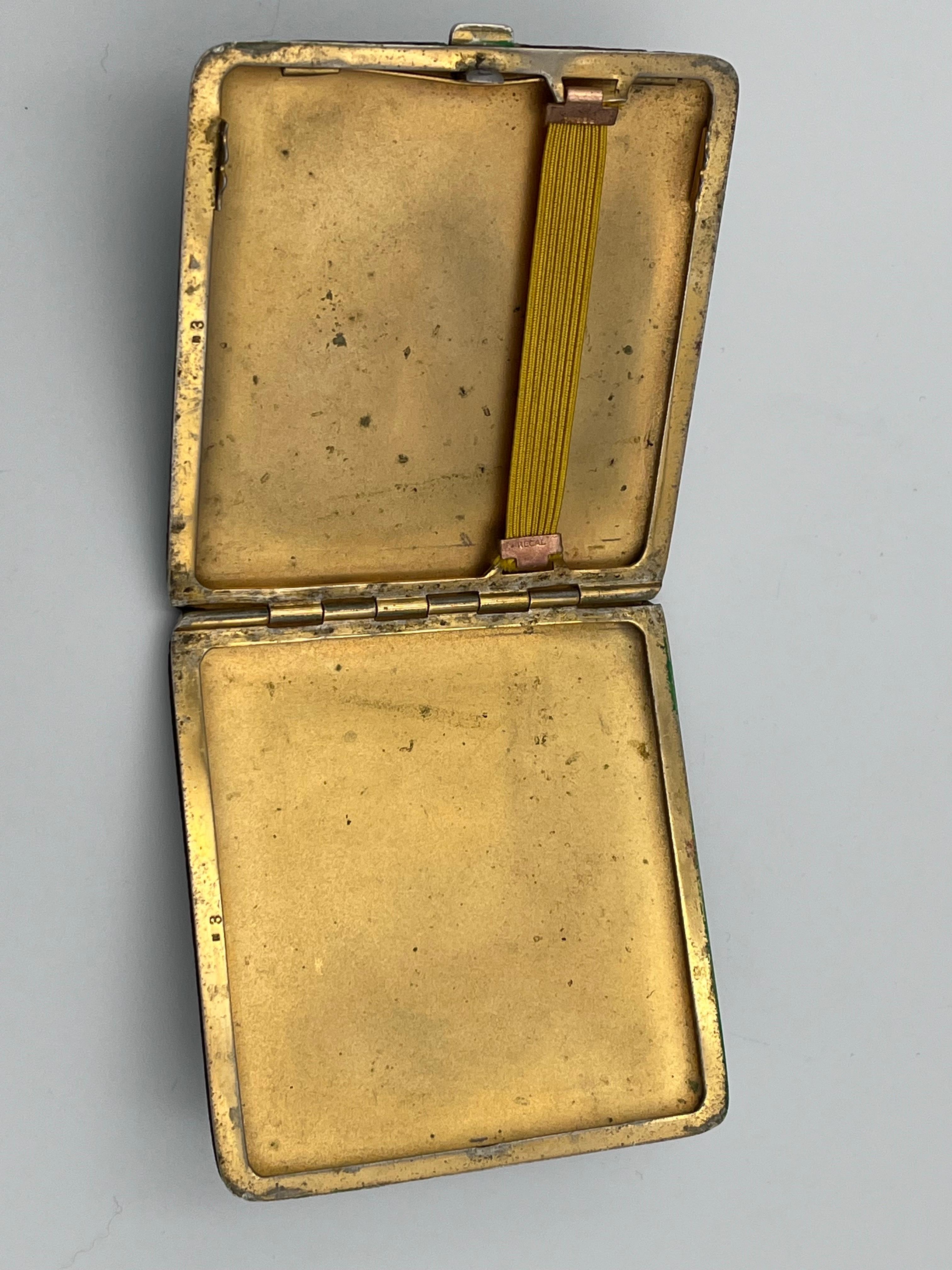 Elegante portasigarette Art Deco anni '30 in zigrino con interno dorato in vendita 3
