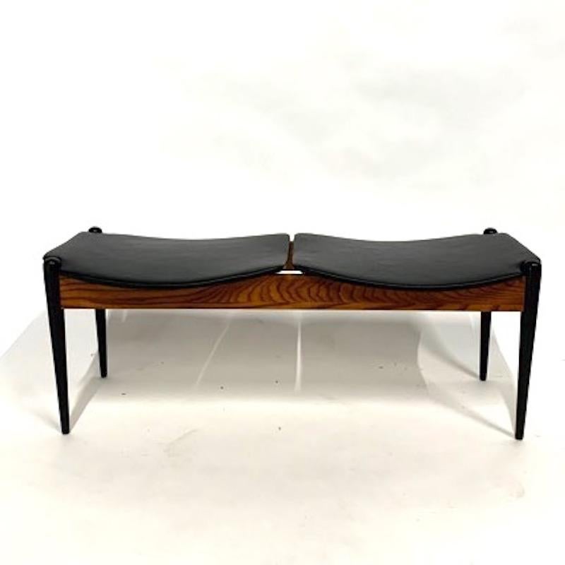 20th Century Sleek 1960s 2-Seat John Stuart Upholstered Bench in Naugahyde with Ebonized Legs