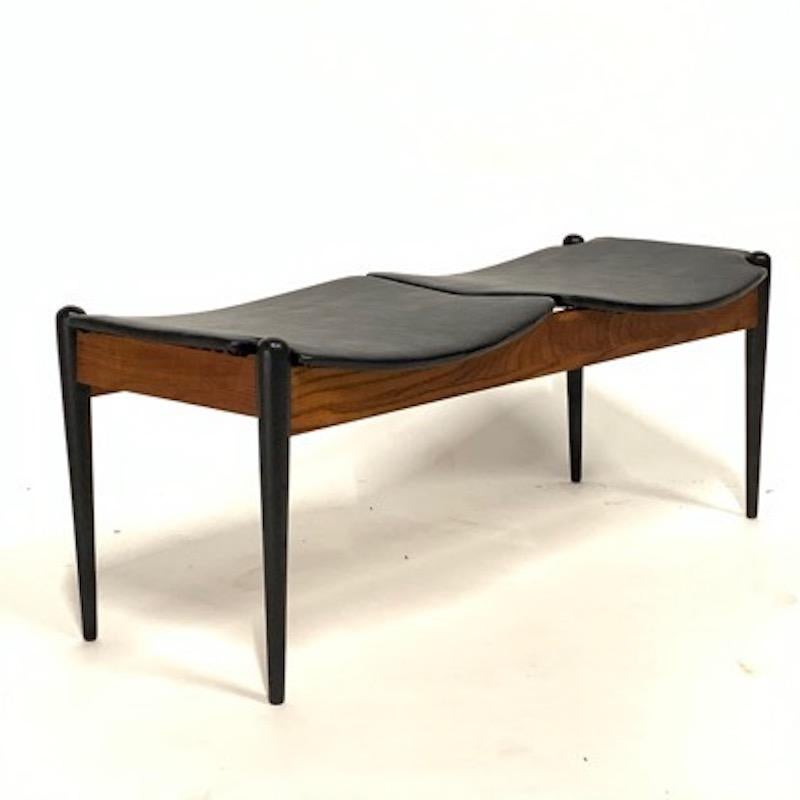 Sleek 1960s 2-Seat John Stuart Upholstered Bench in Naugahyde with Ebonized Legs 1