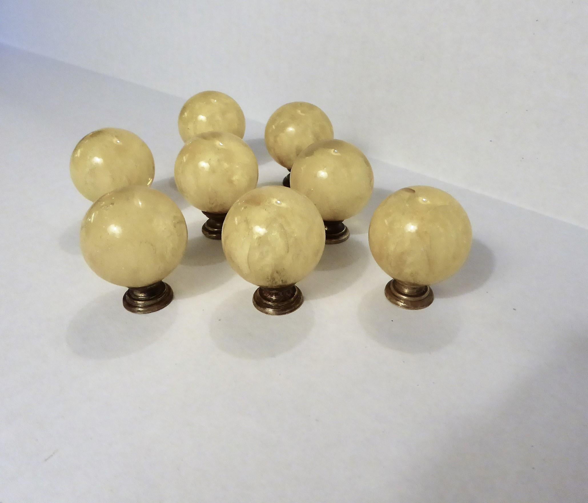 Sleek 1960s Ruth Richmond Lucite Drawer / Door Pulls 8