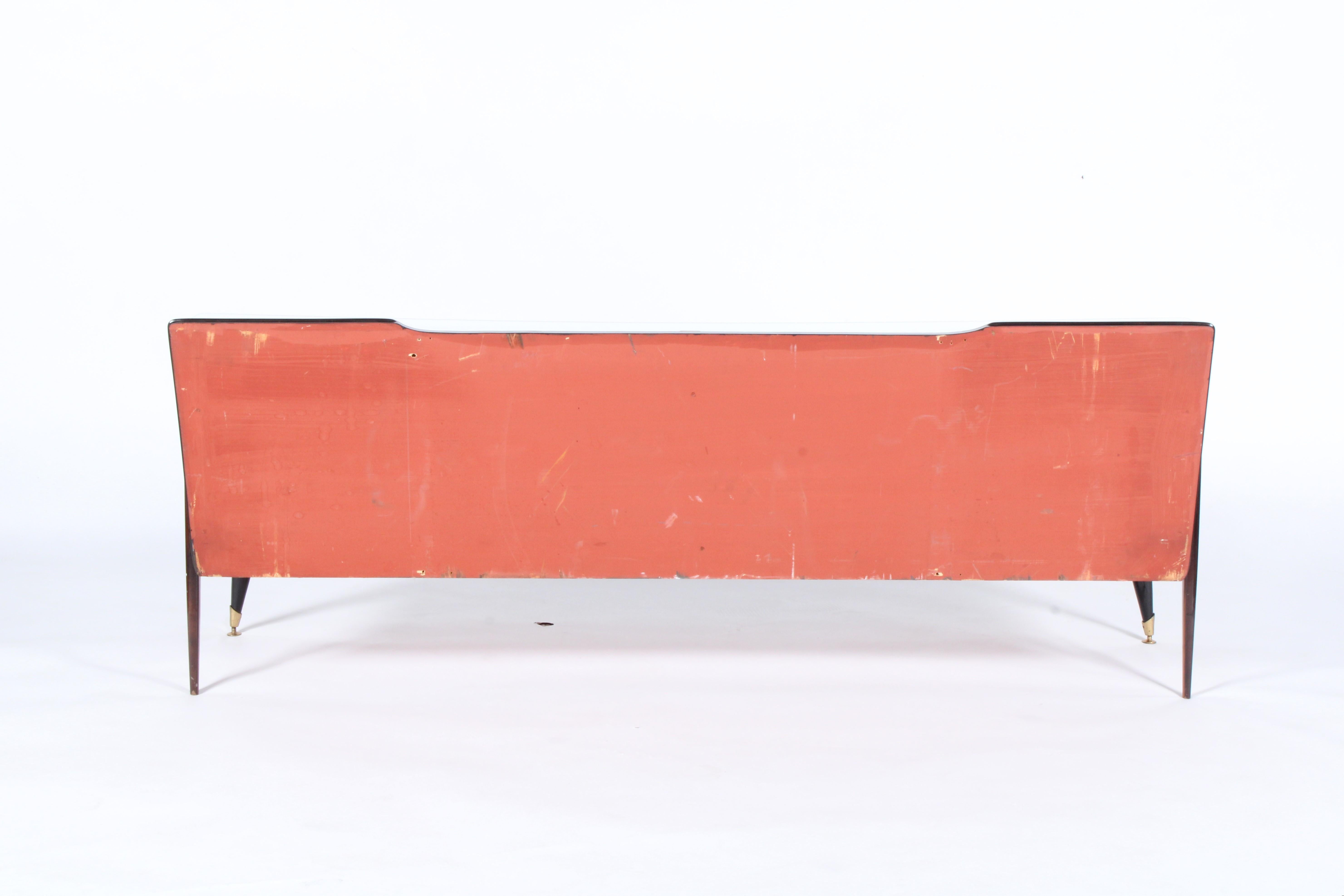 Elegantes und stilvolles italienisches Sideboard aus der Mitte des Jahrhunderts im Angebot 12