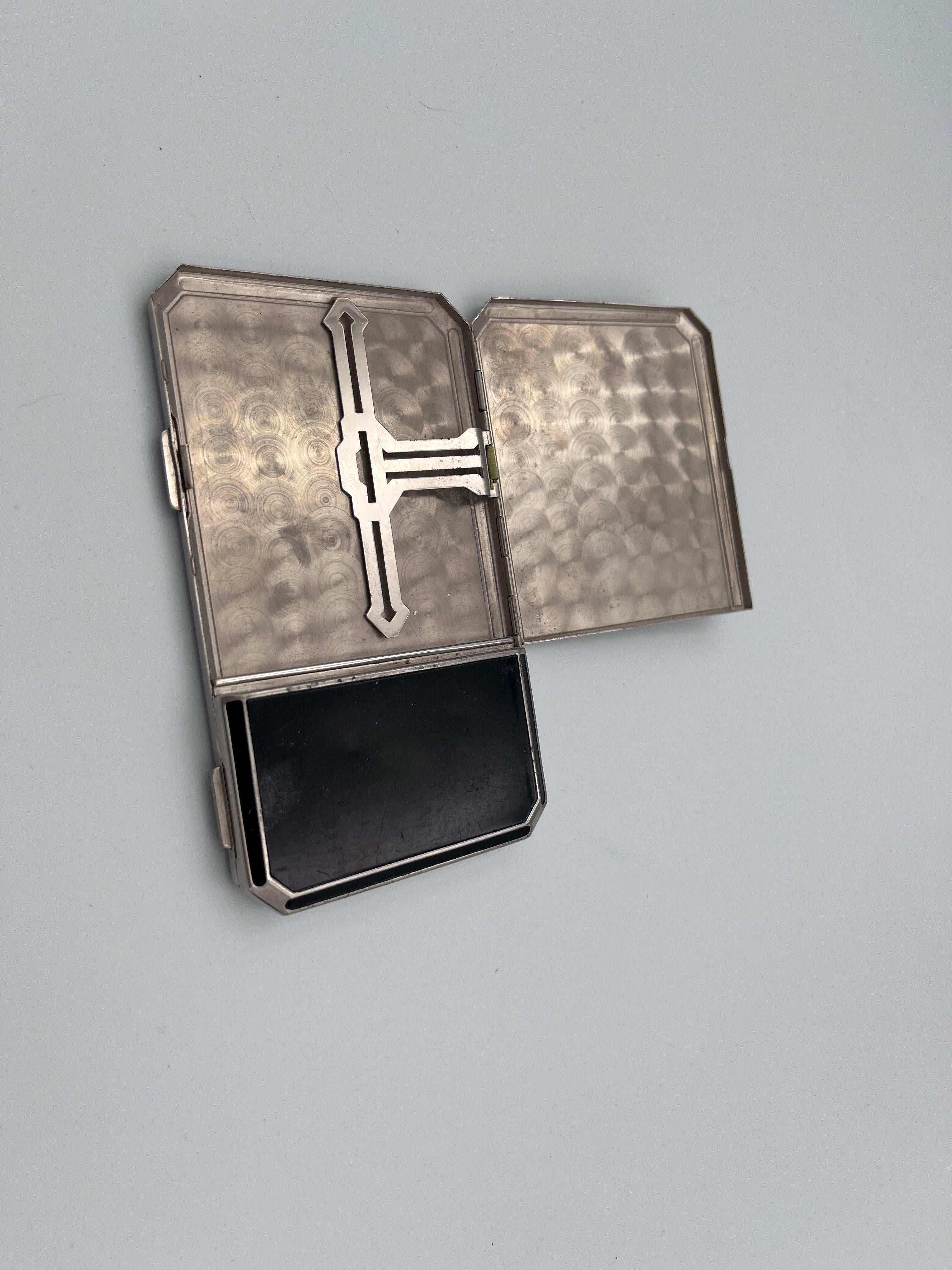 Sleek Art Deco Black Enamel Ladies Cigarette Case and Compact, Richard Hudnut For Sale 5