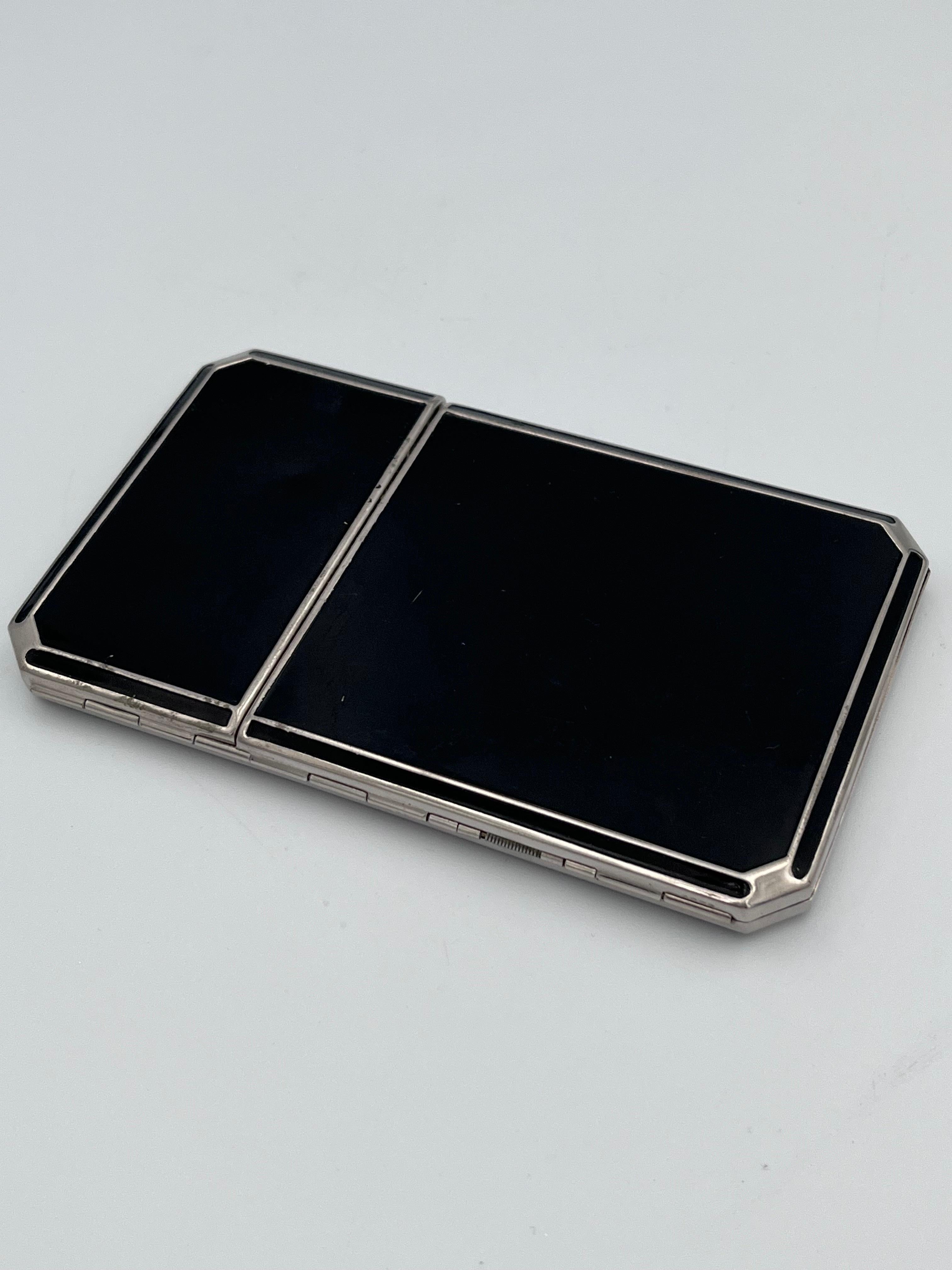 Sleek Art Deco Black Enamel Ladies Cigarette Case and Compact, Richard Hudnut In Good Condition For Sale In Red Lion, PA
