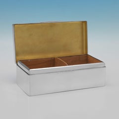 Elegante Zigarettenschachtel aus Sterlingsilber im Art-Déco-Stil von Cohen & Charles, 1922