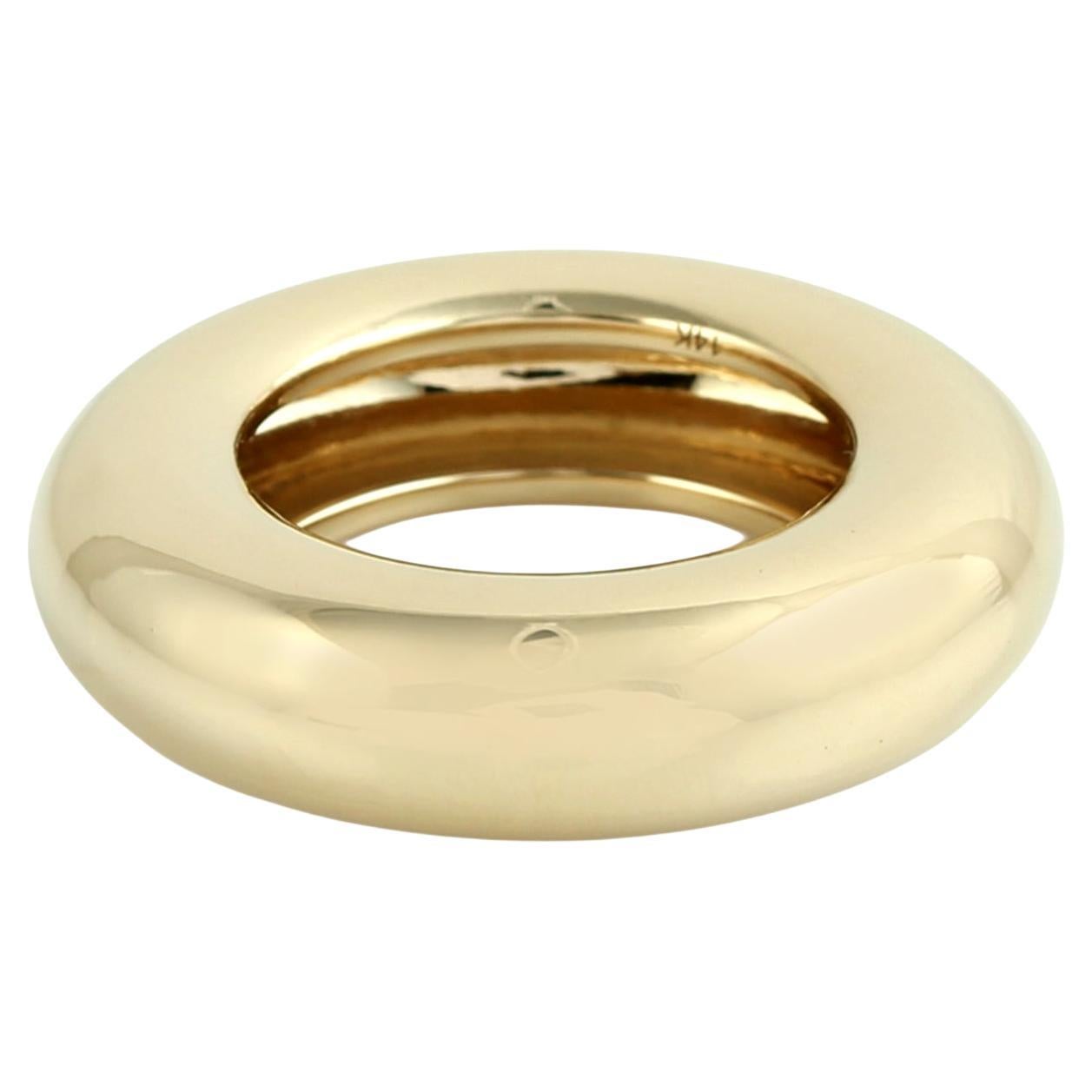 Anello a fascia sottile in oro giallo 14k in vendita