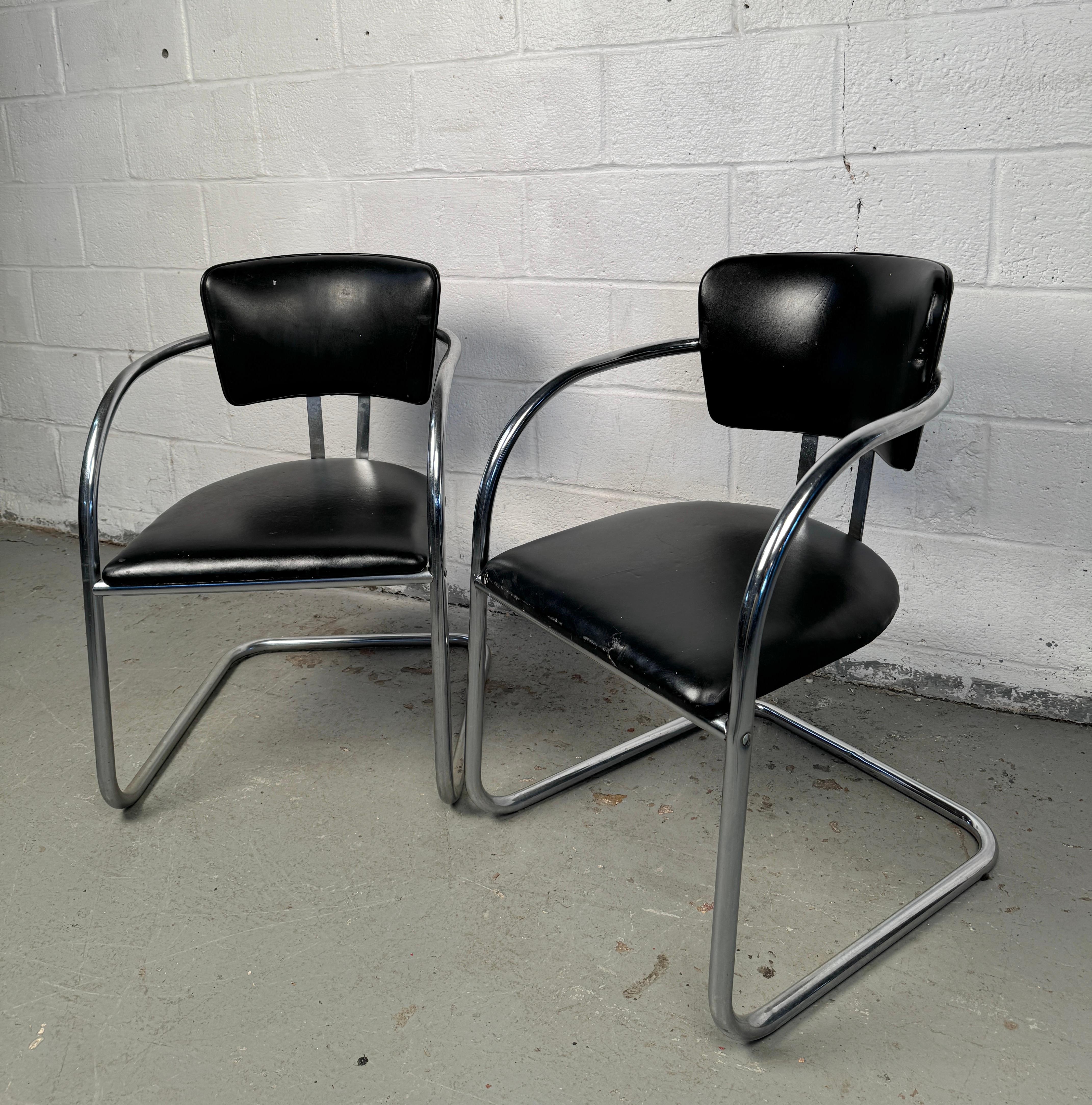 Ensemble de tables B10 du Bauhaus par Marcel Breuer en vente 3