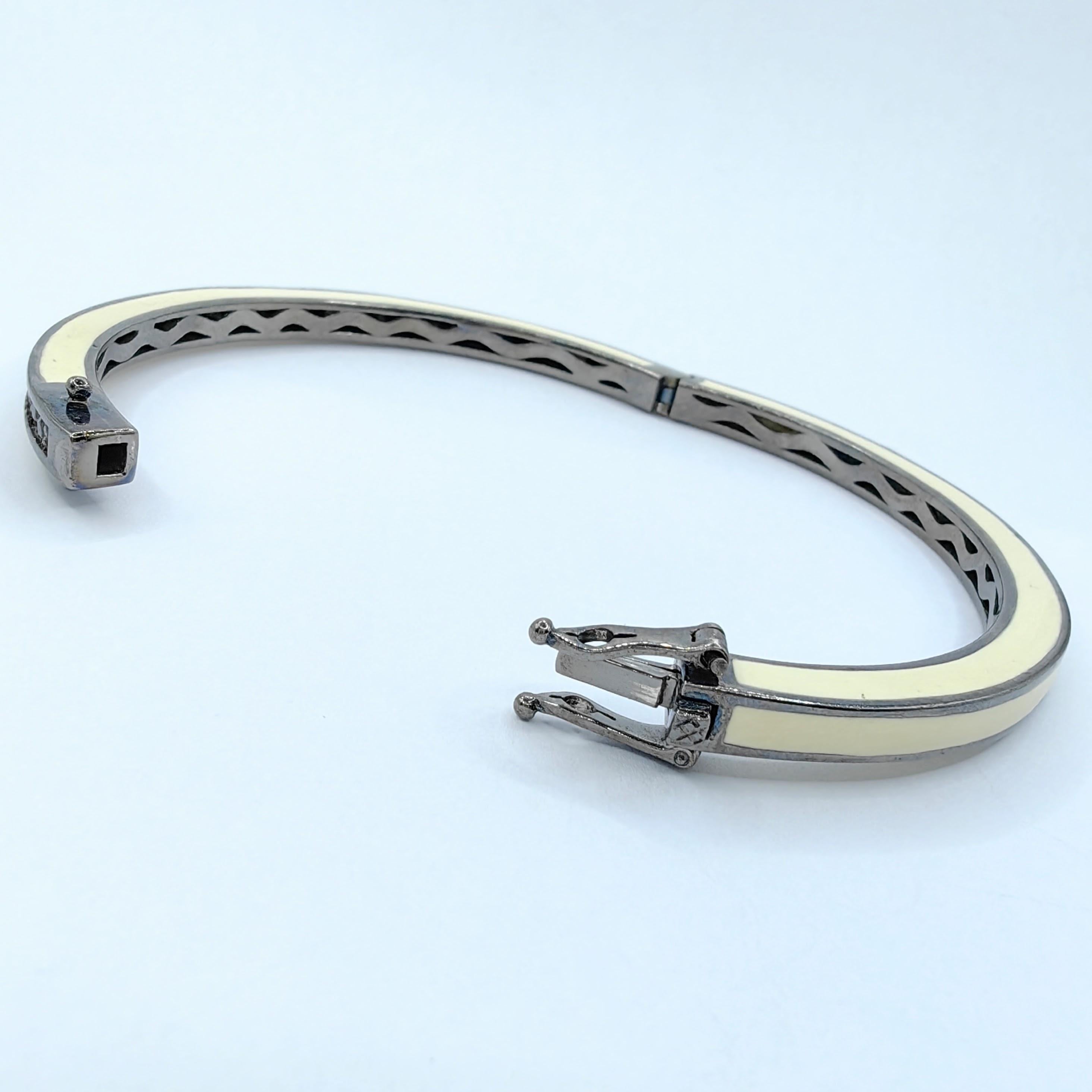 Elegantes Armband aus schwarzem Saphir und Off-White-Emaille aus Sterling Silber 1