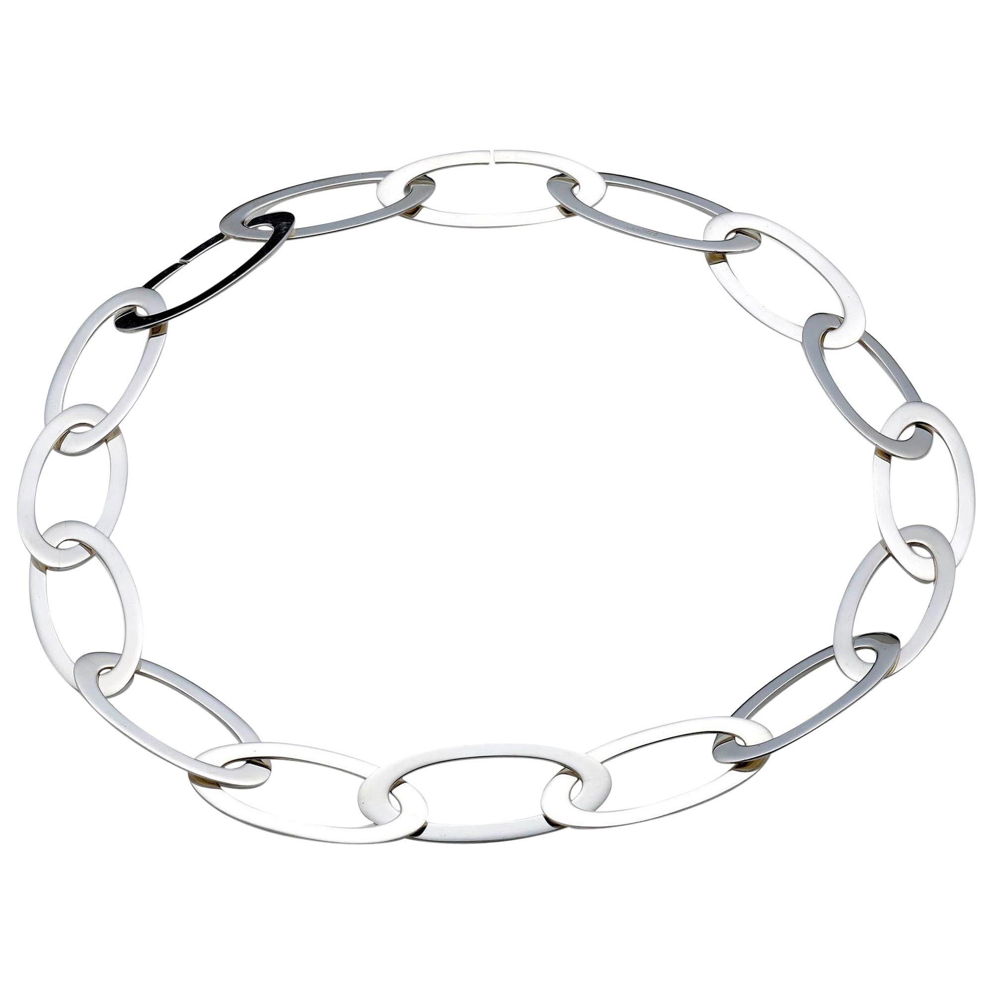 Sleek, Contemporary Flat Oval Link Necklace For Sale