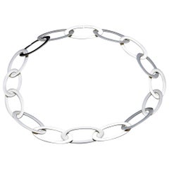 Sleek, Contemporary Flat Oval Link Necklace