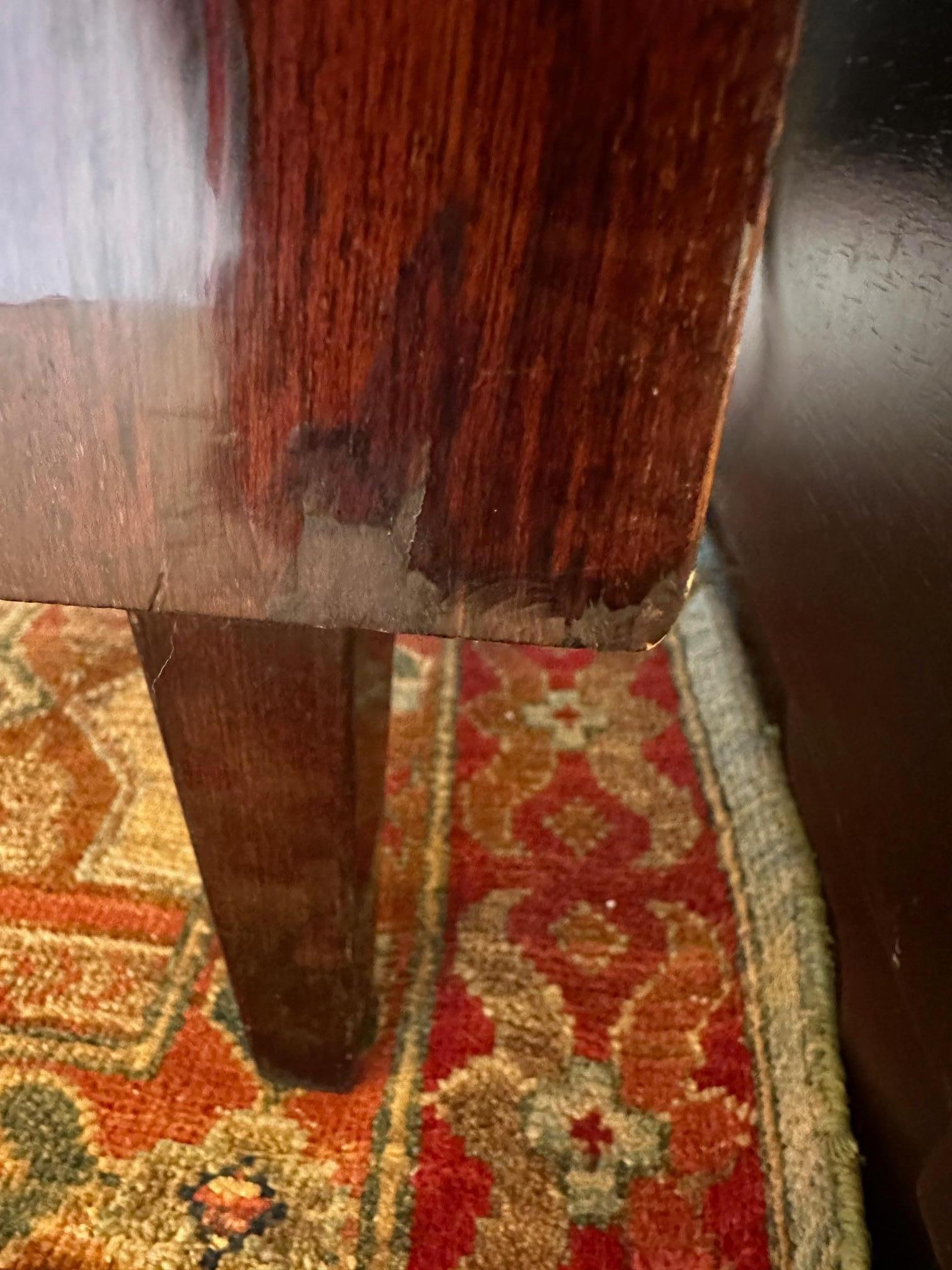 Legno Elegante scrivania danese di design della metà del secolo moderno in vendita
