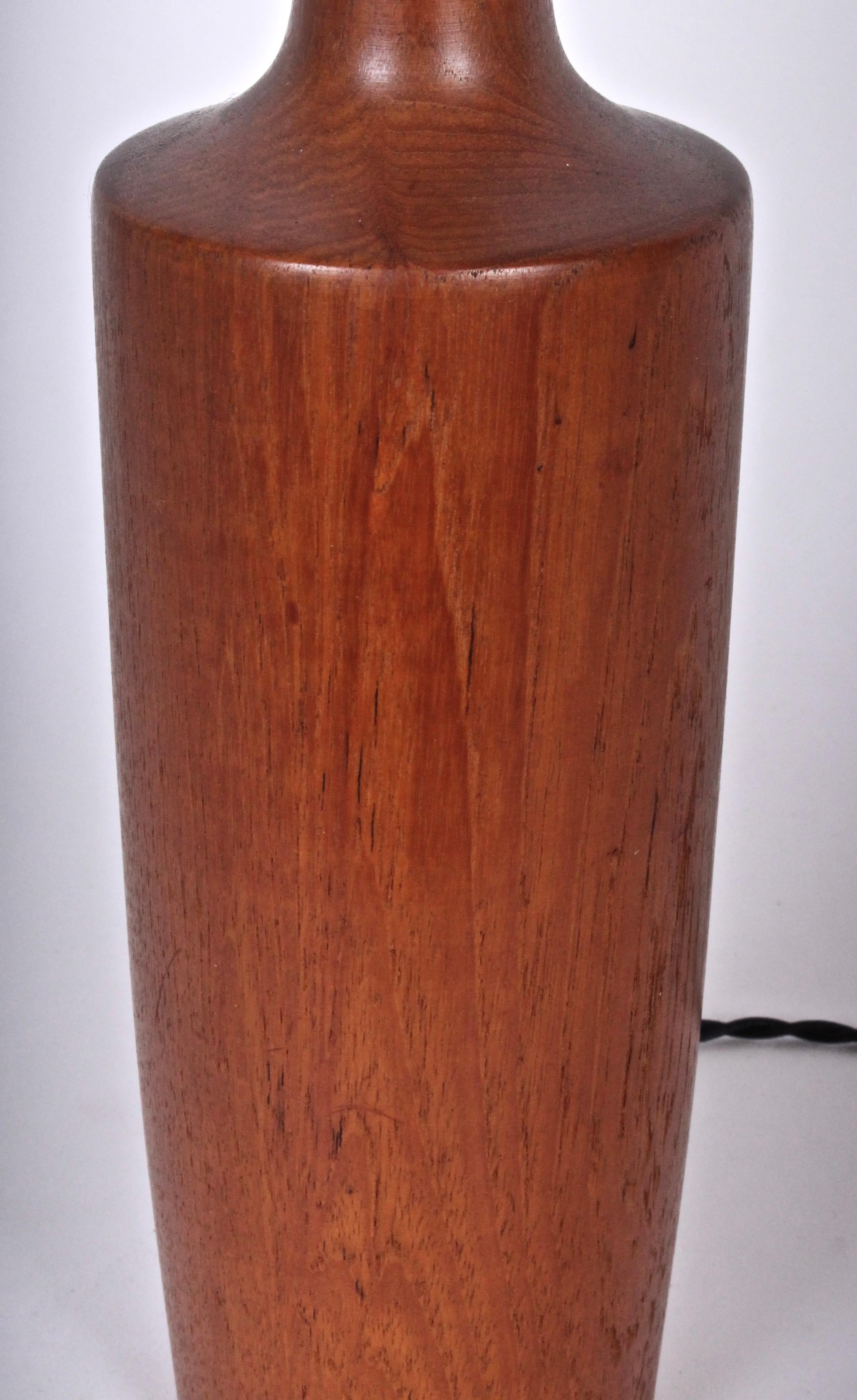 Danish Modern Solid Teak Table Lamp, circa 1960 In Good Condition For Sale In Bainbridge, NY