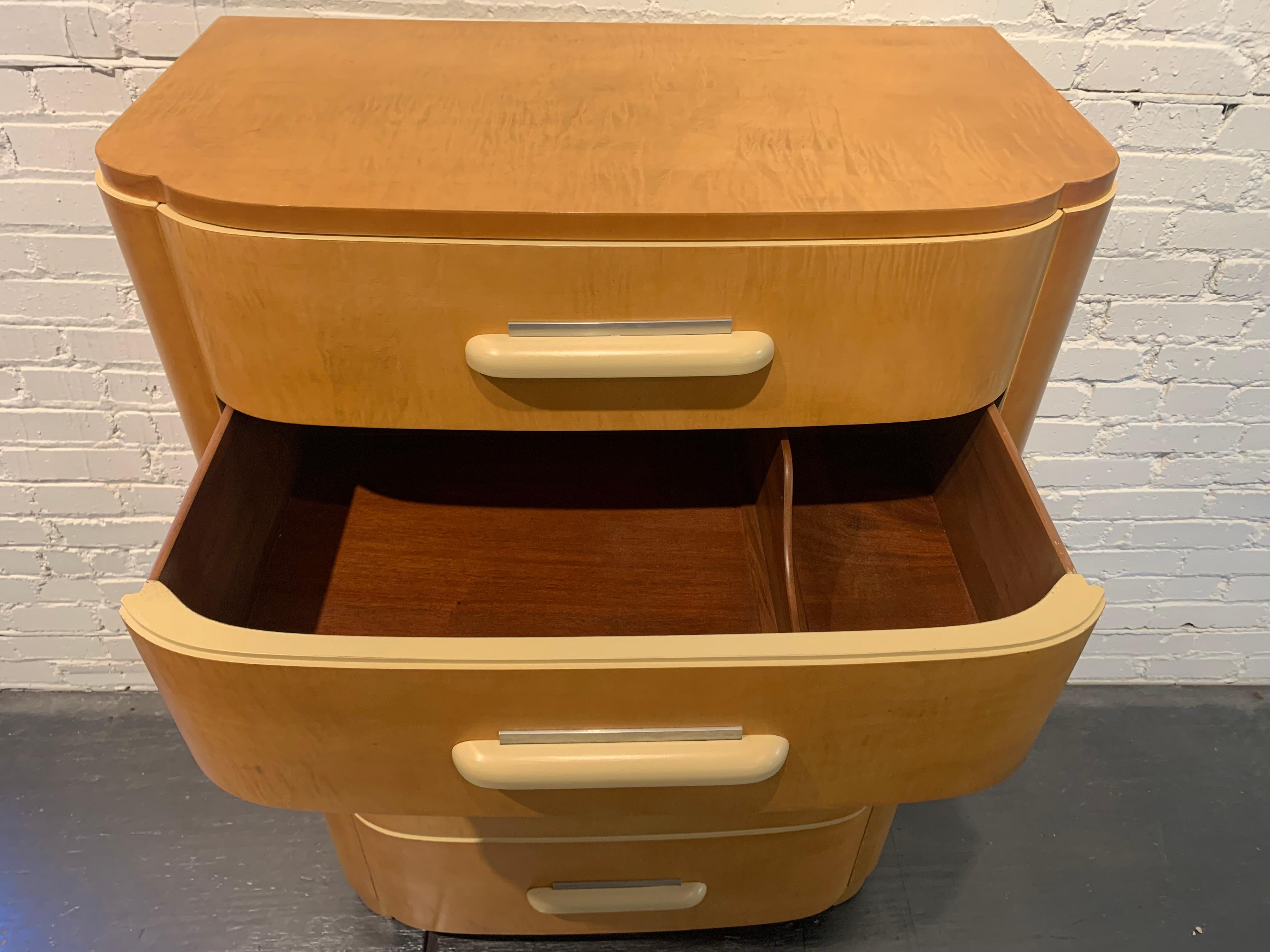 Sleek Donald Deskey Art Deco High Boy Dresser for Widdicomb Furniture in Maple For Sale 2